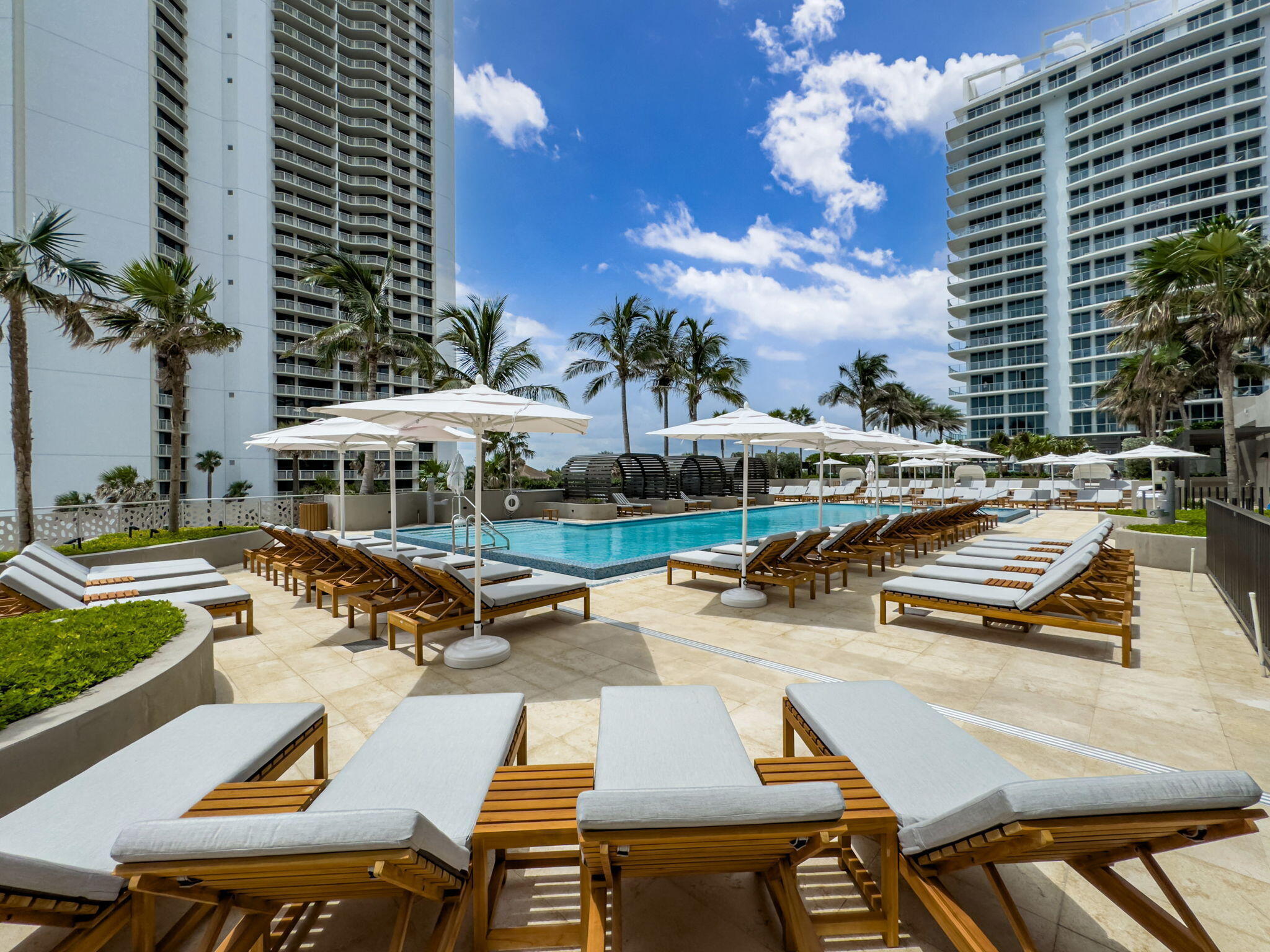 3100 N Ocean #P-805, Riviera Beach FL 33404