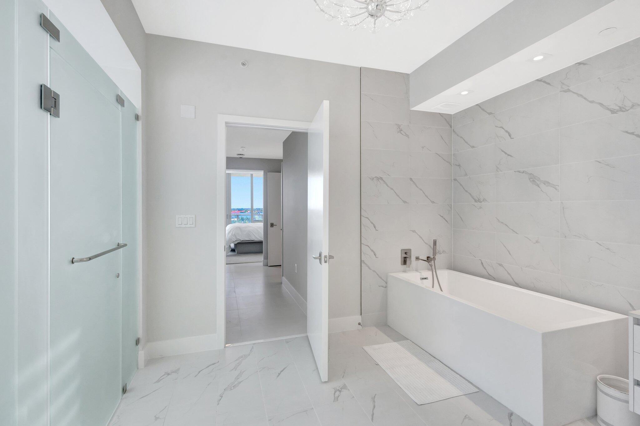 3100 N Ocean #P-805, Riviera Beach FL 33404