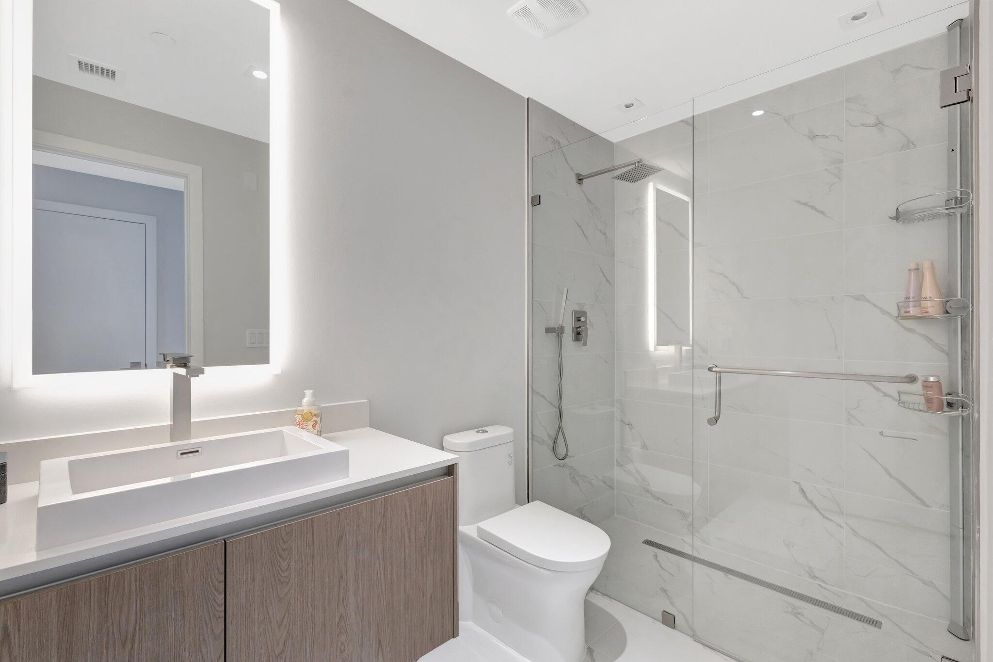 3100 N Ocean #P-805, Riviera Beach FL 33404