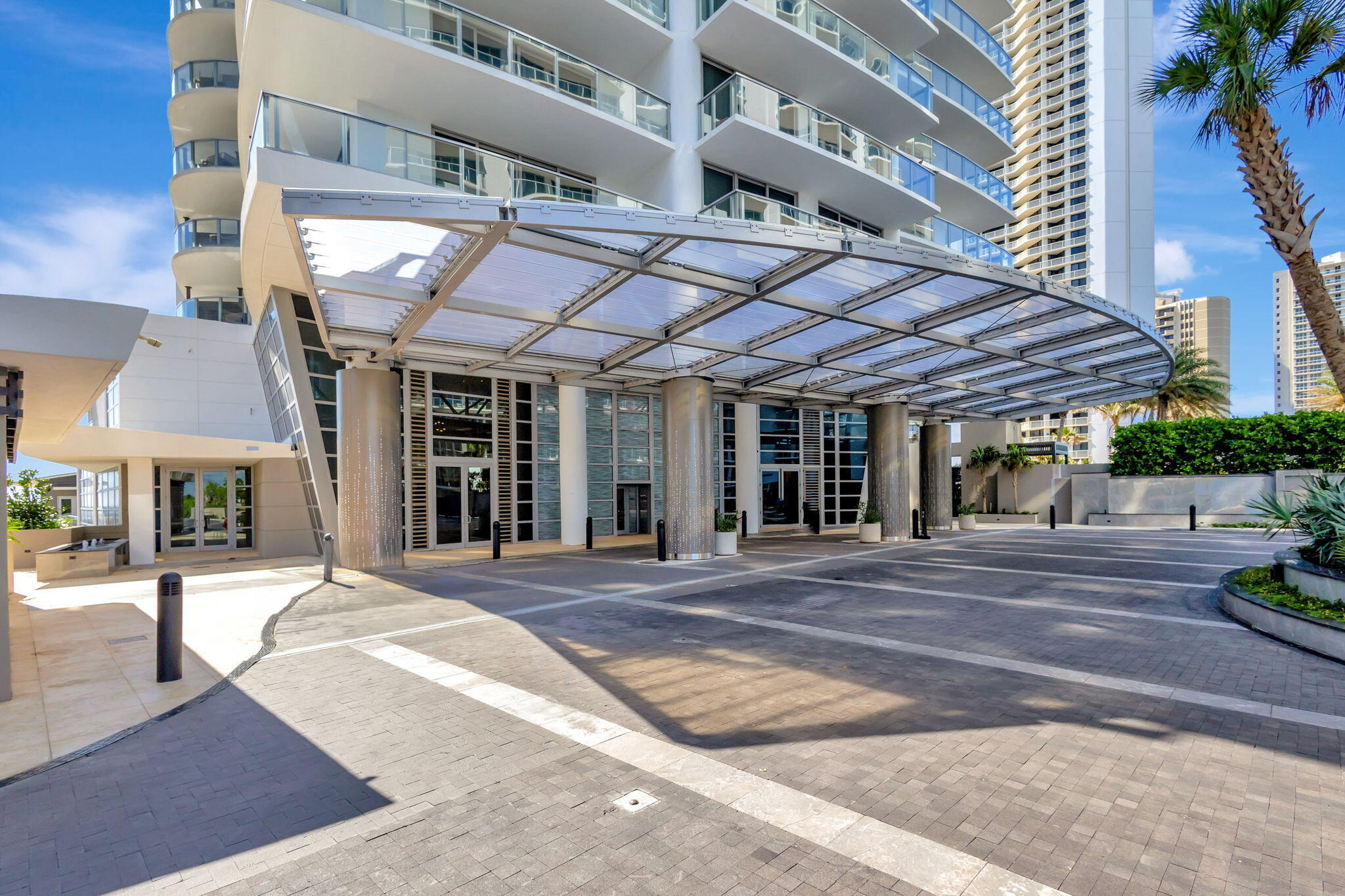 3100 N Ocean #P-805, Riviera Beach FL 33404