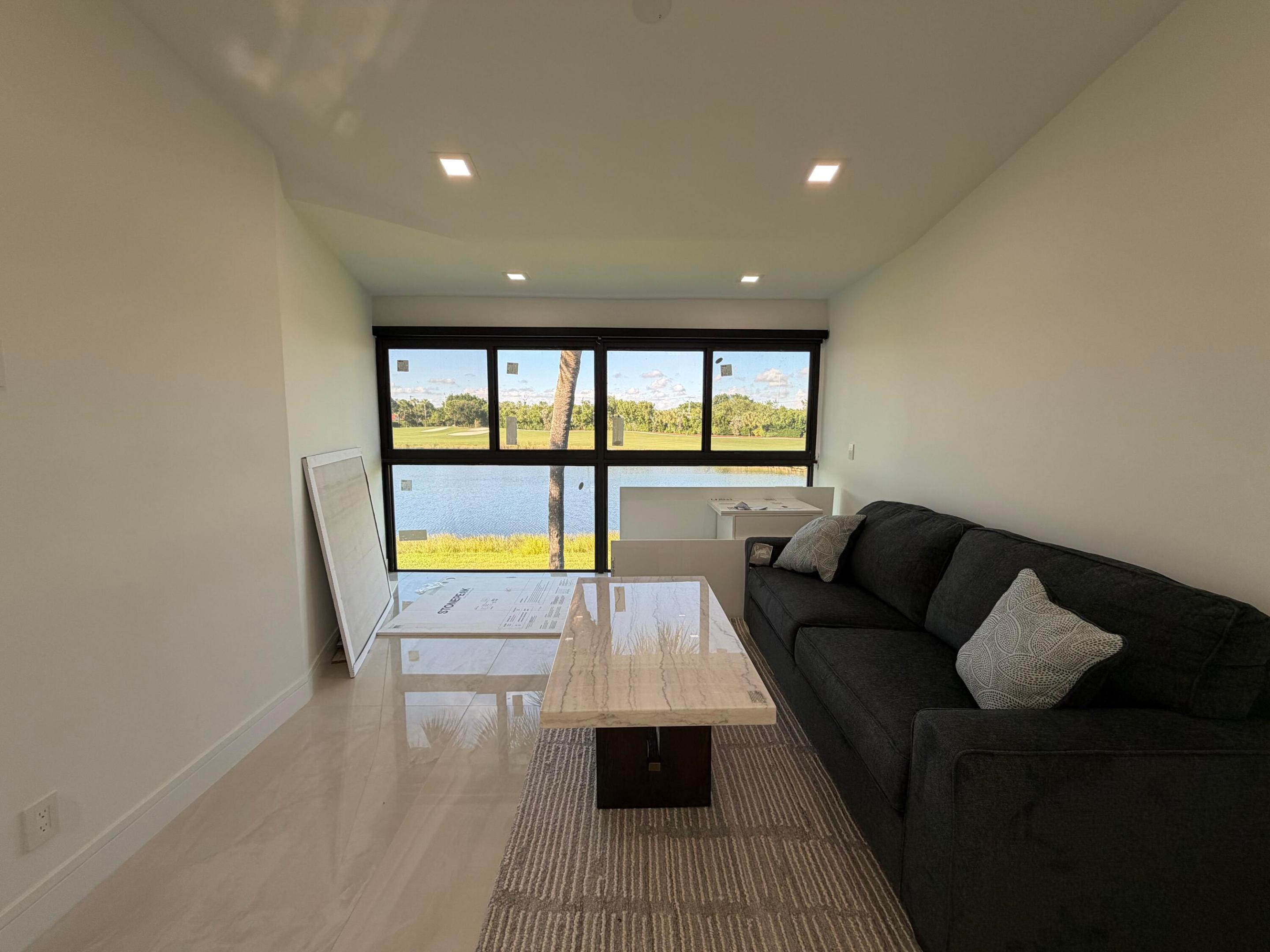 7689 Glendevon #1805, Delray Beach FL 33446