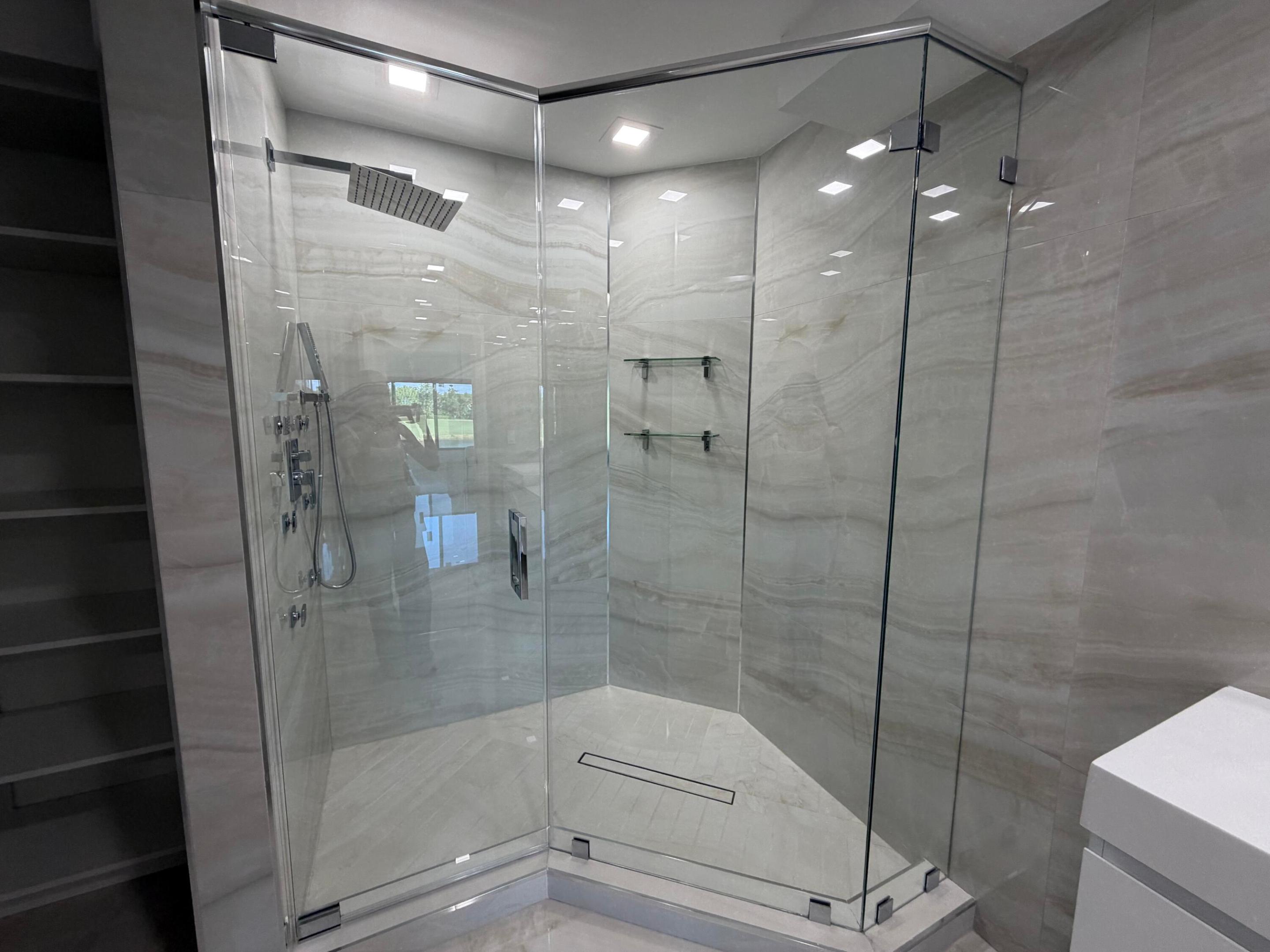 7689 Glendevon #1805, Delray Beach FL 33446