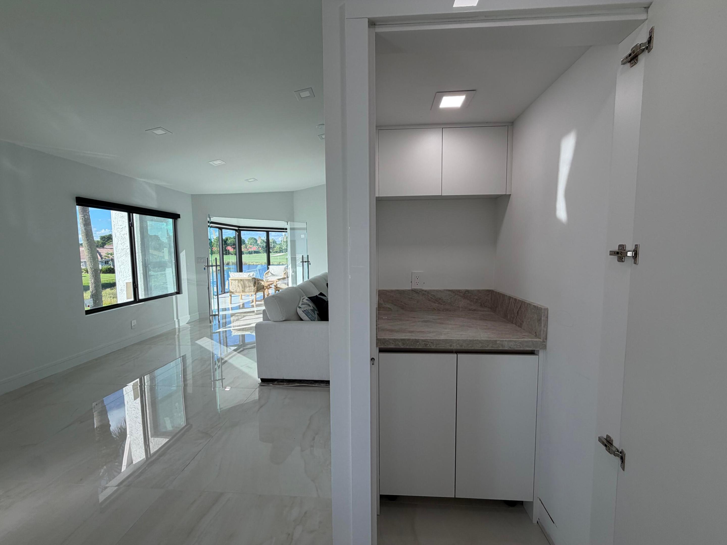7689 Glendevon #1805, Delray Beach FL 33446