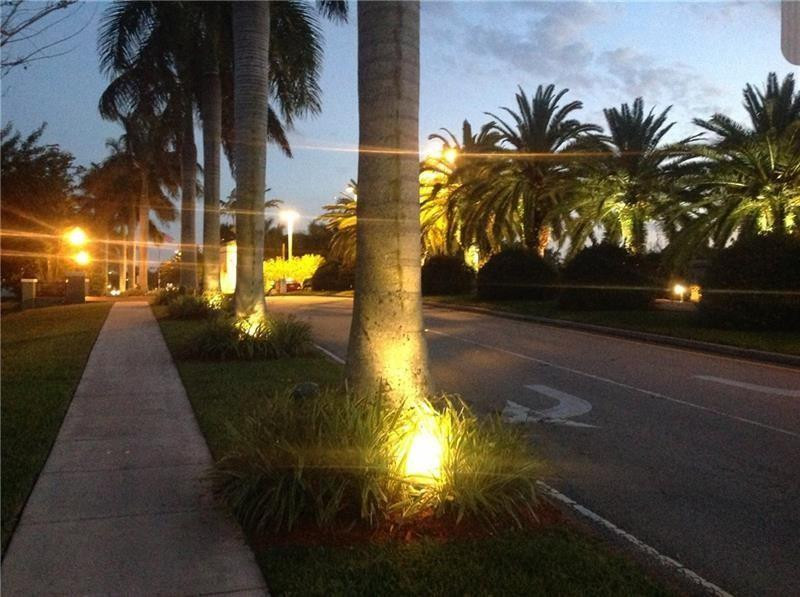 2305 LUCAYA #L4, Coconut Creek FL 33066