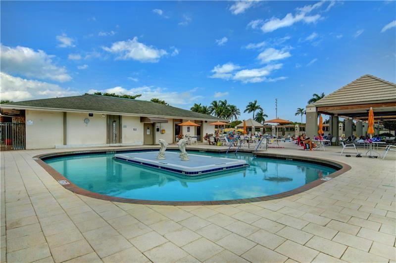 2305 LUCAYA #L4, Coconut Creek FL 33066