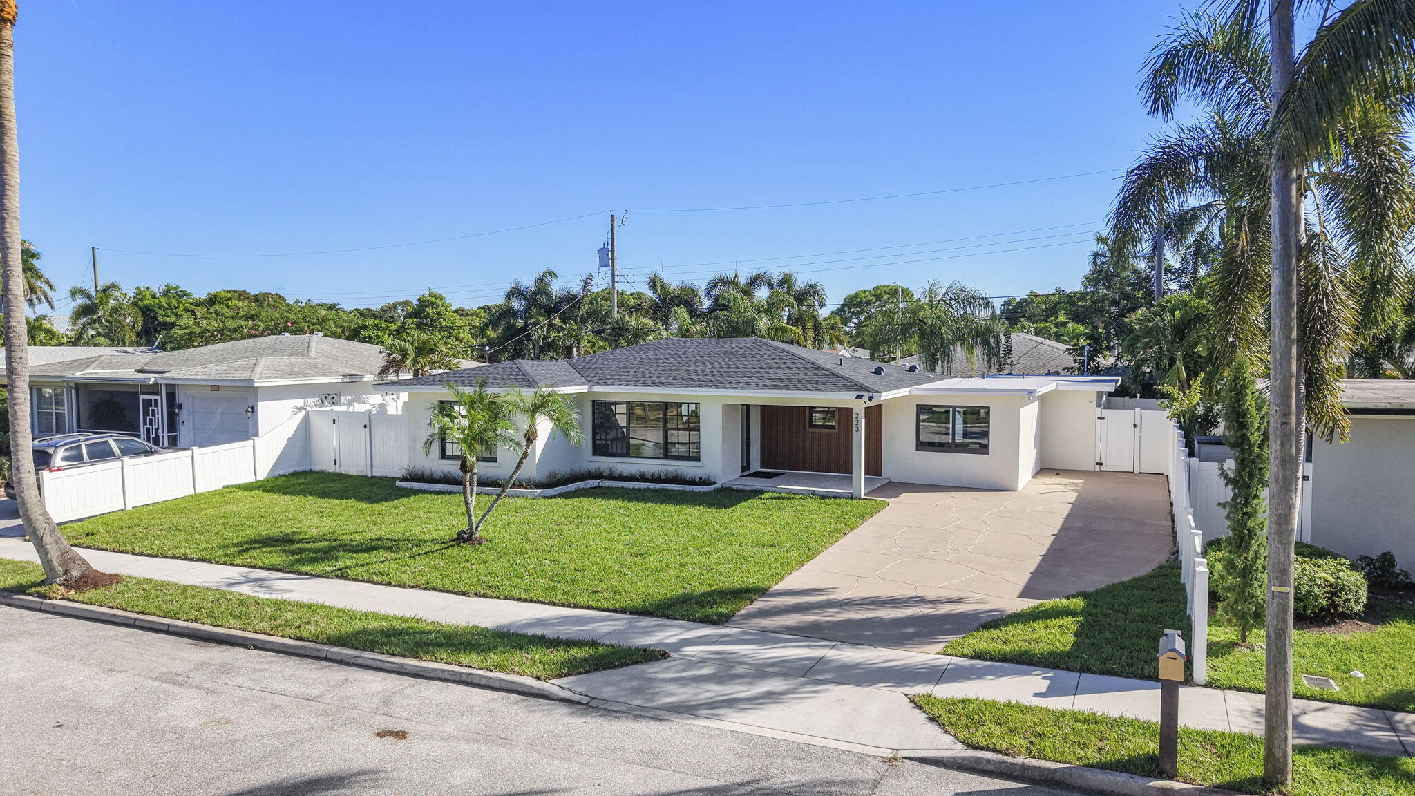223 Vanderbilt, Lake Worth FL 33460