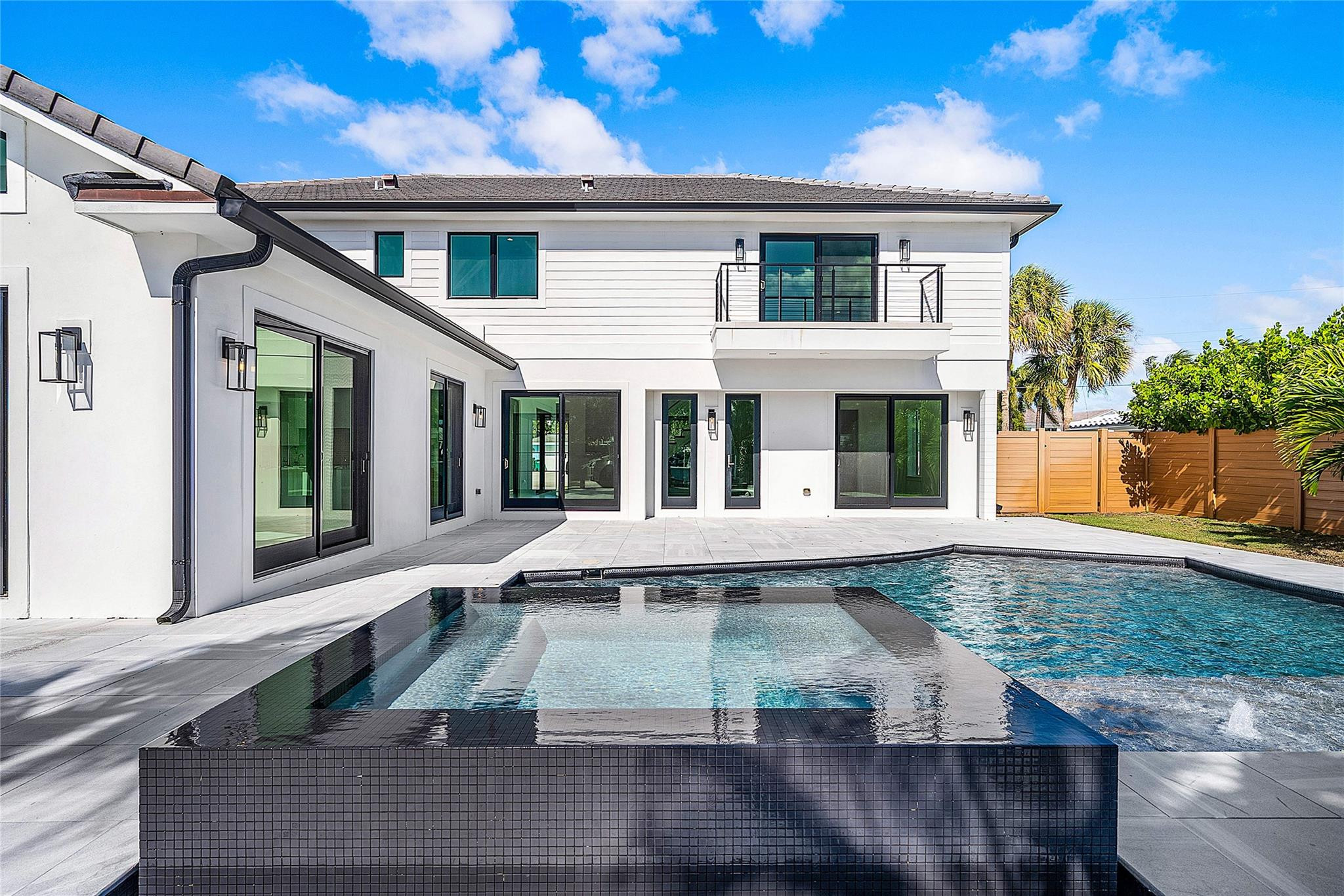 8 LEEWARD, Tequesta FL 33469