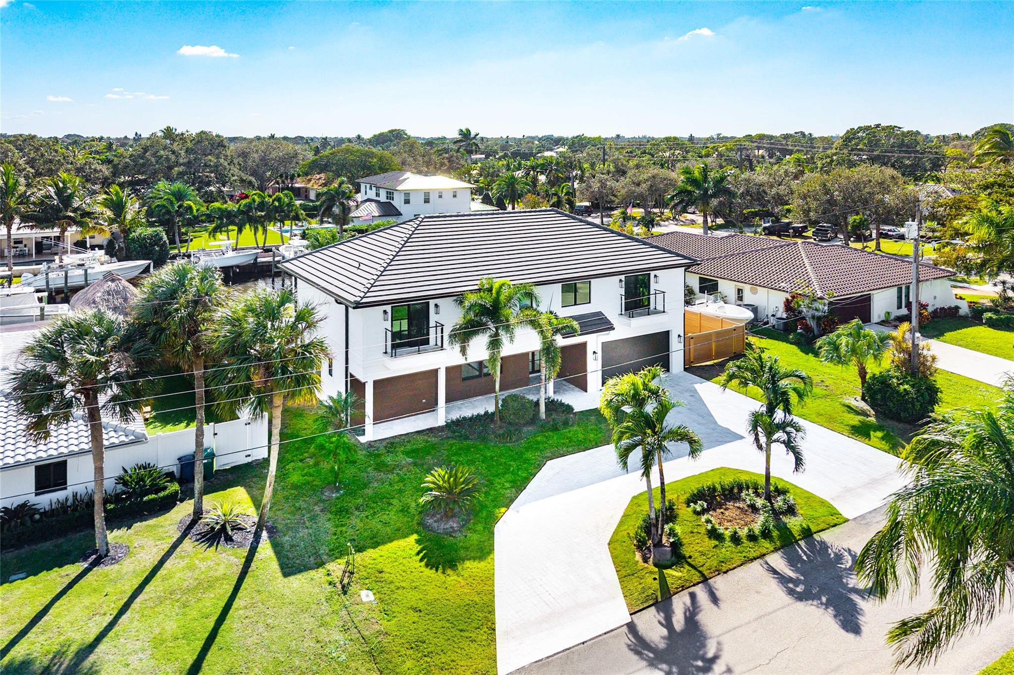 8 LEEWARD, Tequesta FL 33469