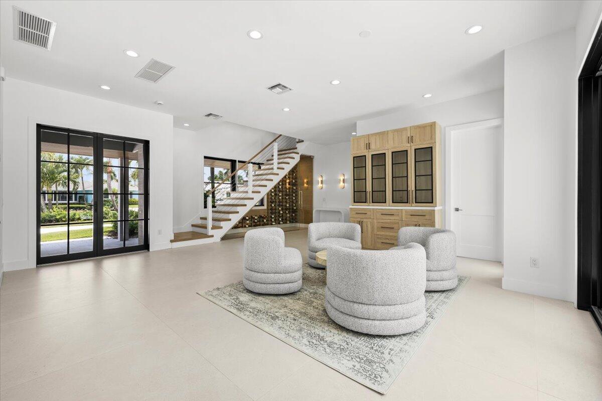 8 LEEWARD, Tequesta FL 33469