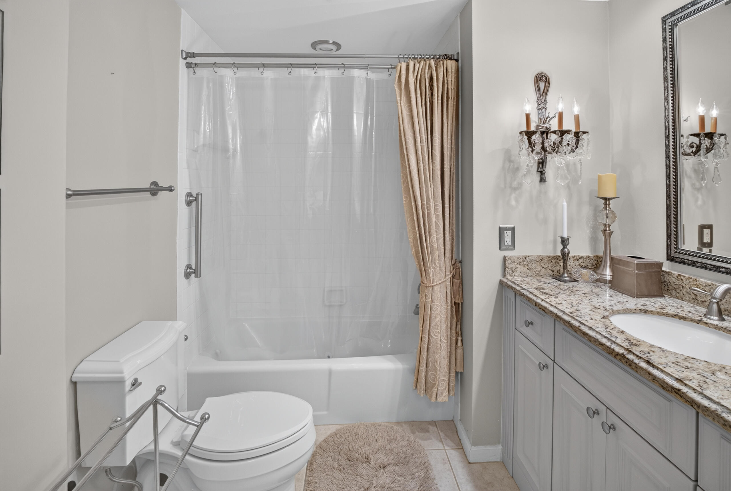 11370 Twelve Oaks #111, North Palm Beach FL 33408