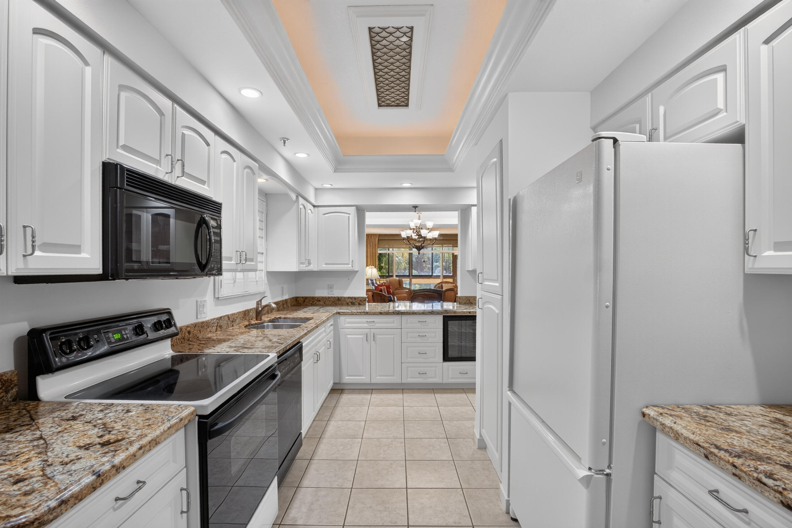 11370 Twelve Oaks #111, North Palm Beach FL 33408