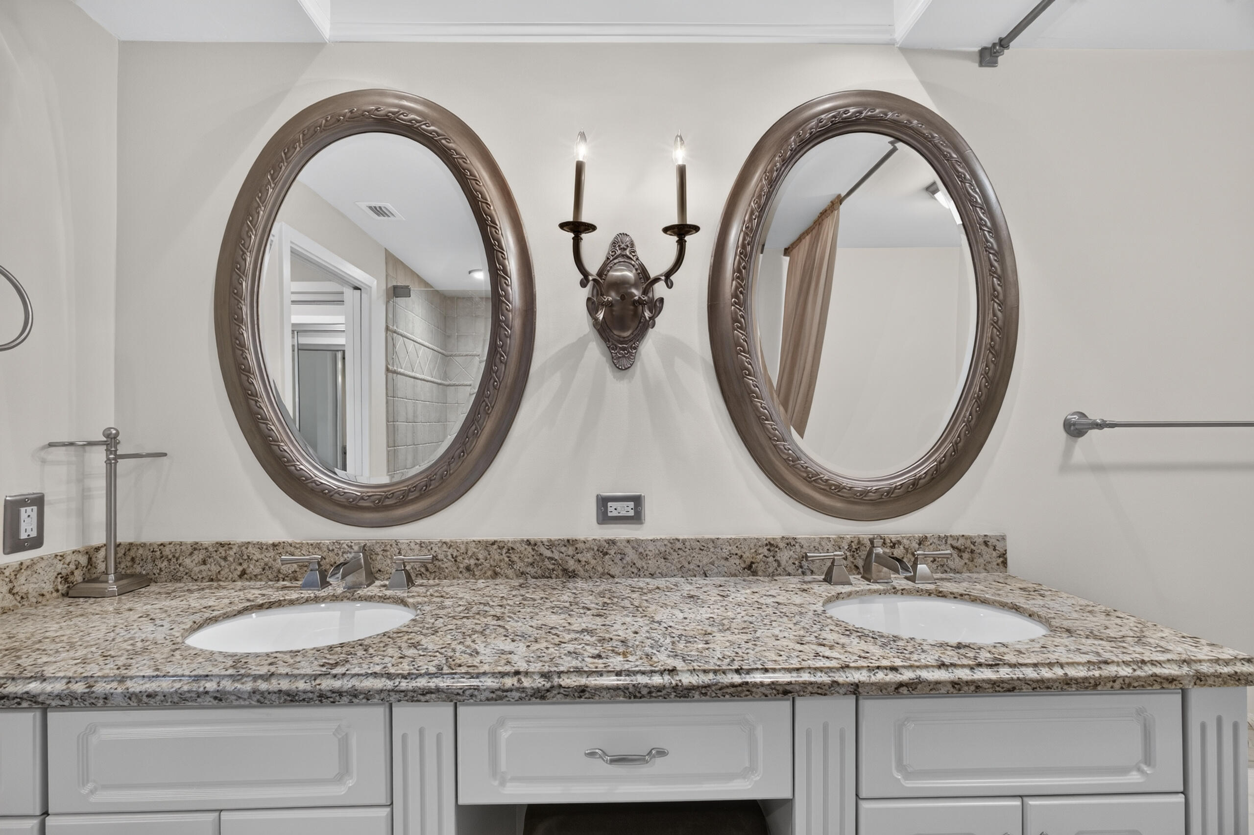 11370 Twelve Oaks #111, North Palm Beach FL 33408