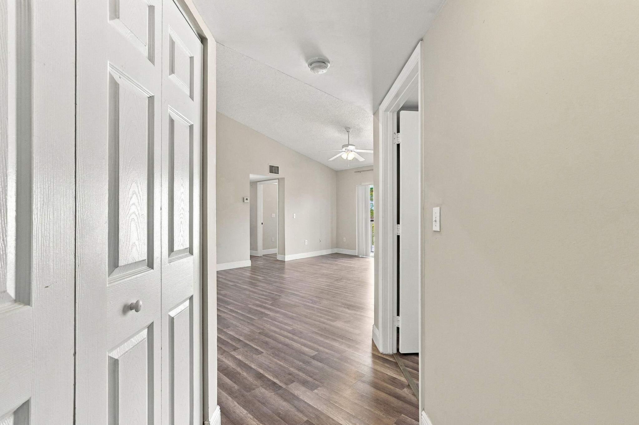 1400 CRESTWOOD #1410, Royal Palm Beach FL 33411