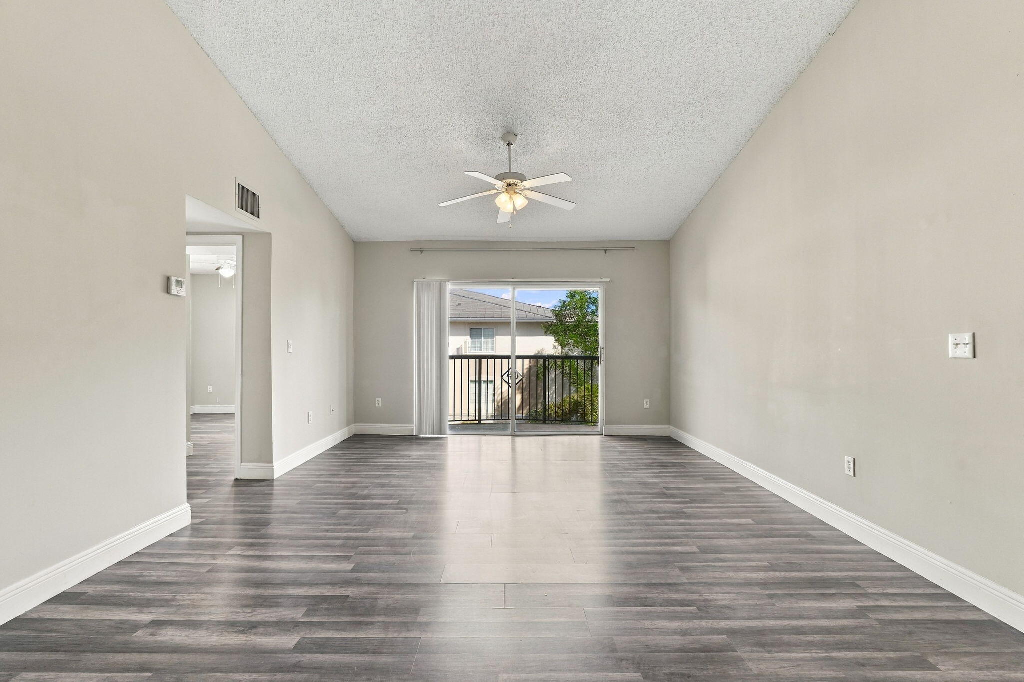 1400 CRESTWOOD #1410, Royal Palm Beach FL 33411