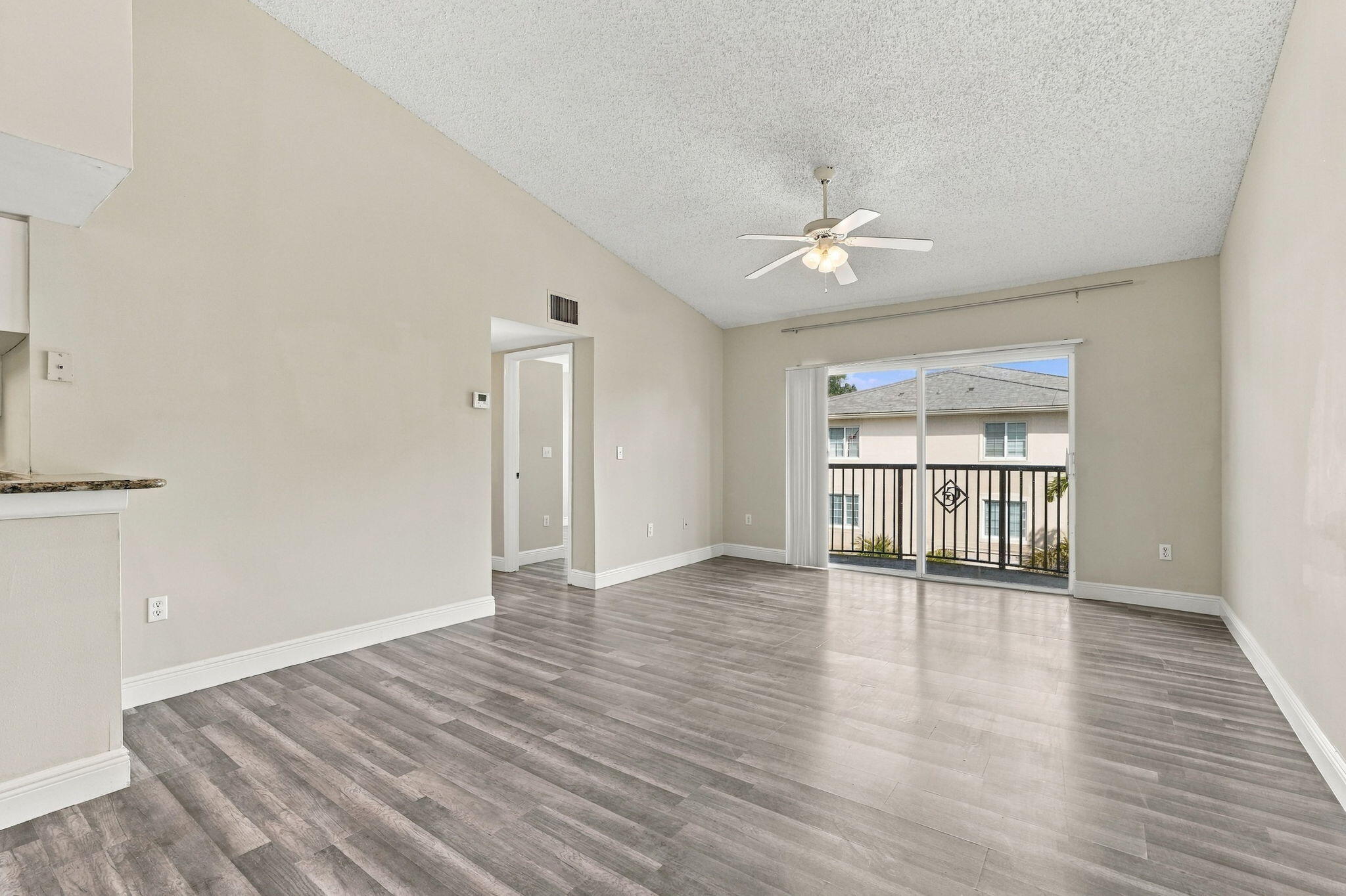 1400 CRESTWOOD #1410, Royal Palm Beach FL 33411