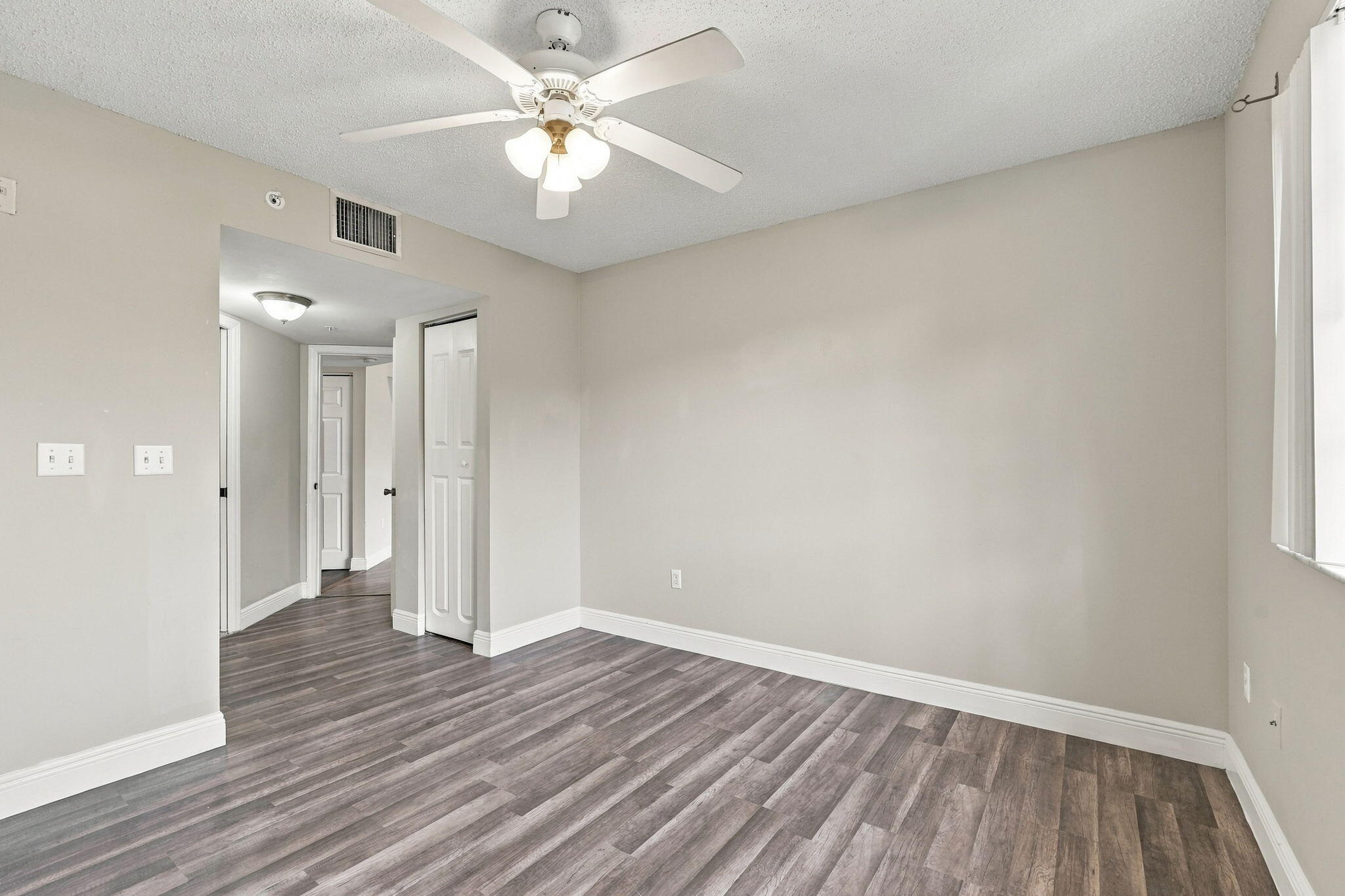 1400 CRESTWOOD #1410, Royal Palm Beach FL 33411