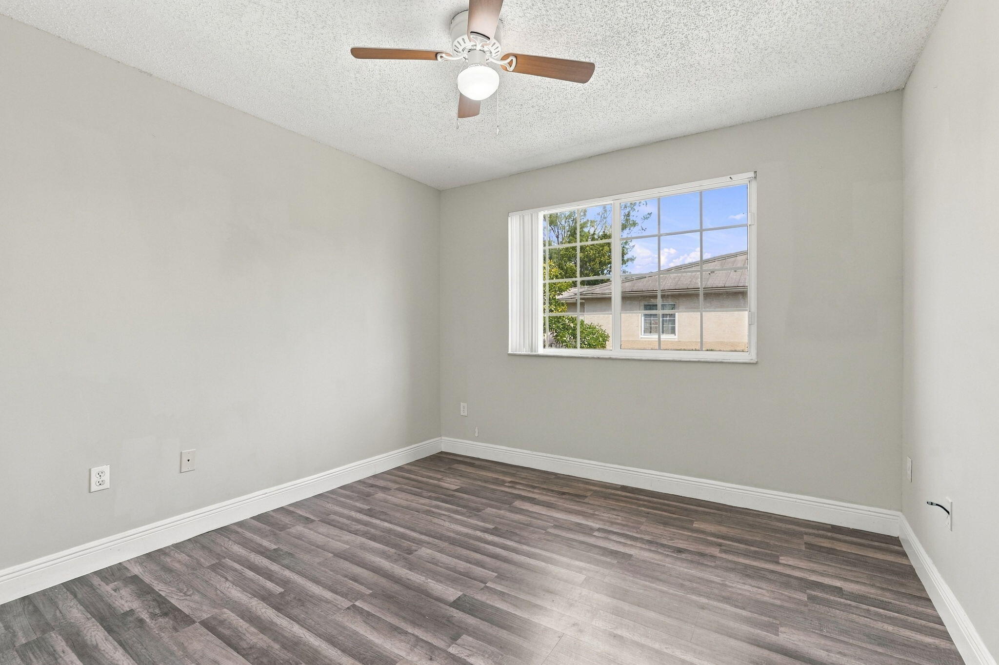1400 CRESTWOOD #1410, Royal Palm Beach FL 33411