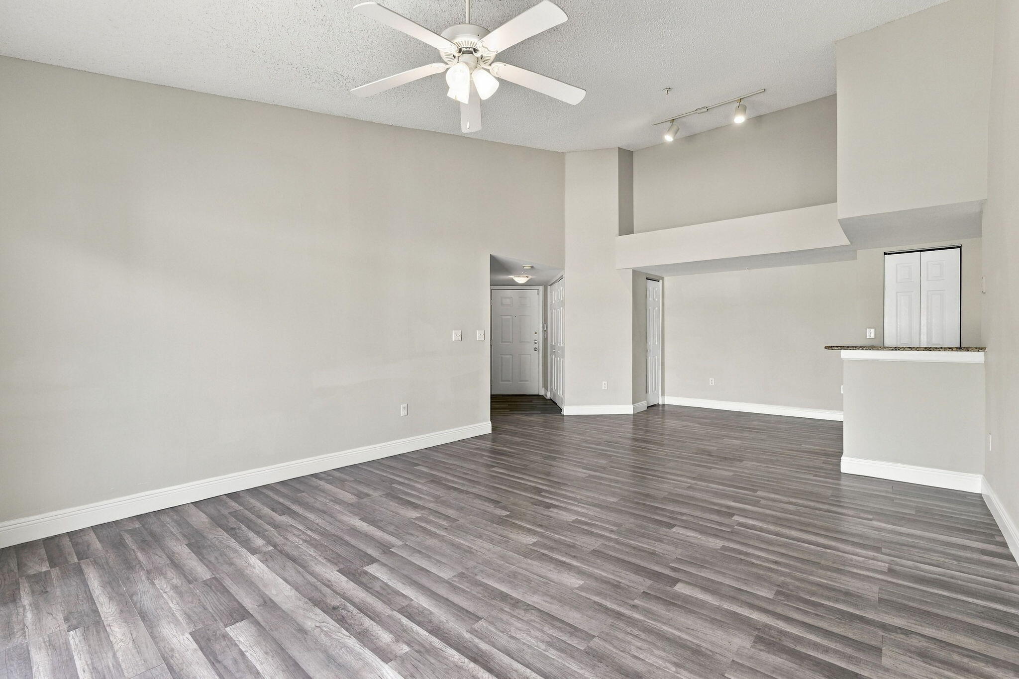 1400 CRESTWOOD #1410, Royal Palm Beach FL 33411