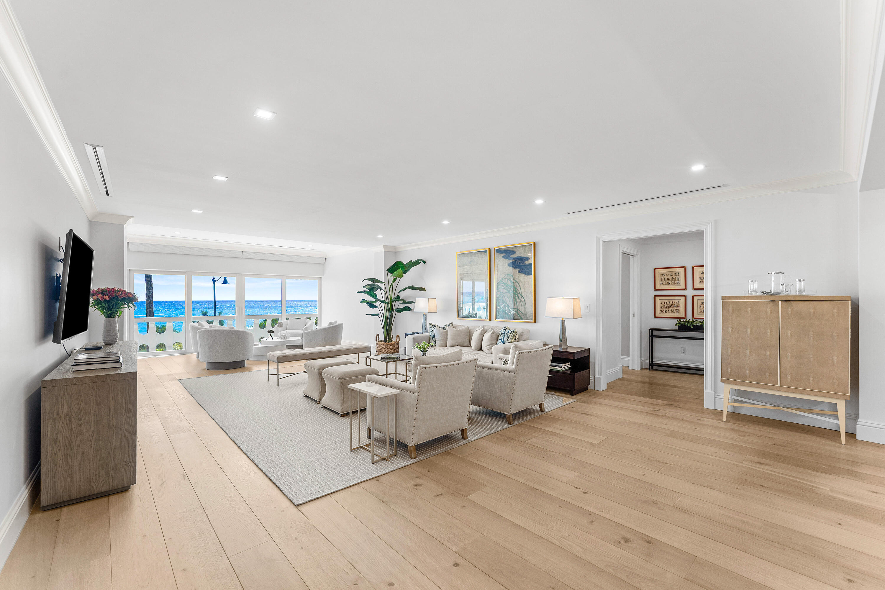 300 S Ocean #2D, Palm Beach FL 33480
