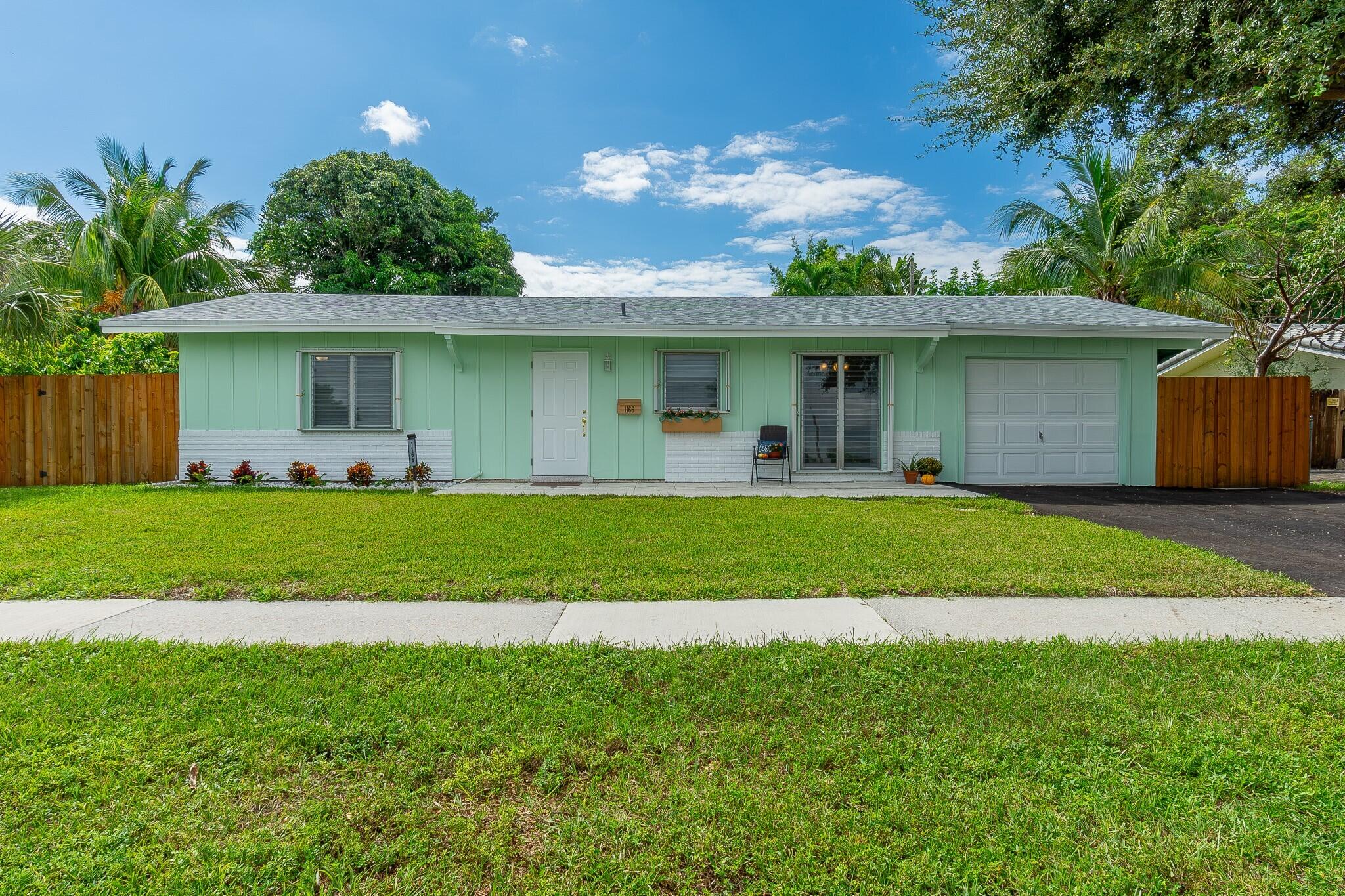 1166 SW 4th, Boca Raton FL 33486