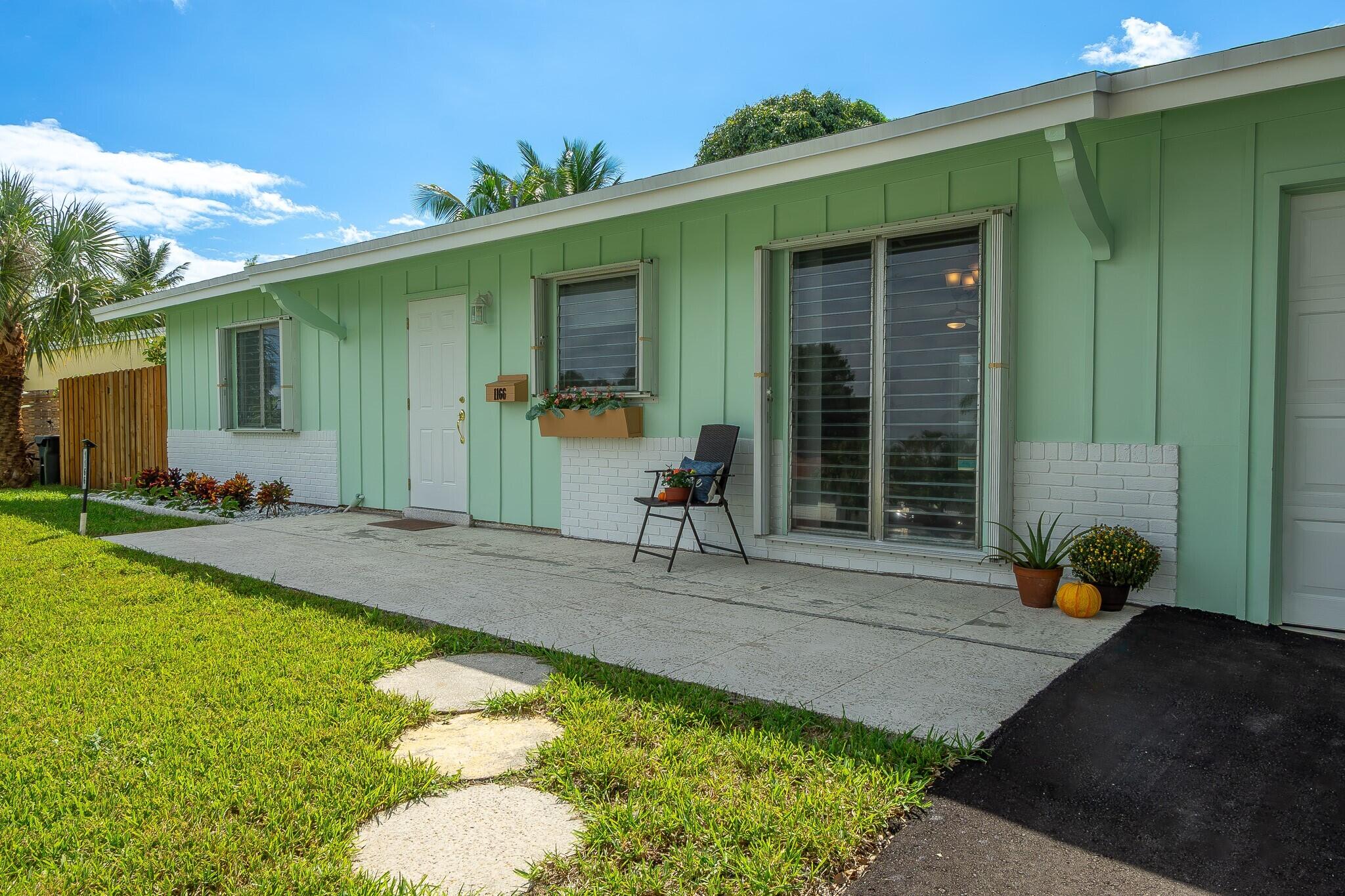 1166 SW 4th, Boca Raton FL 33486