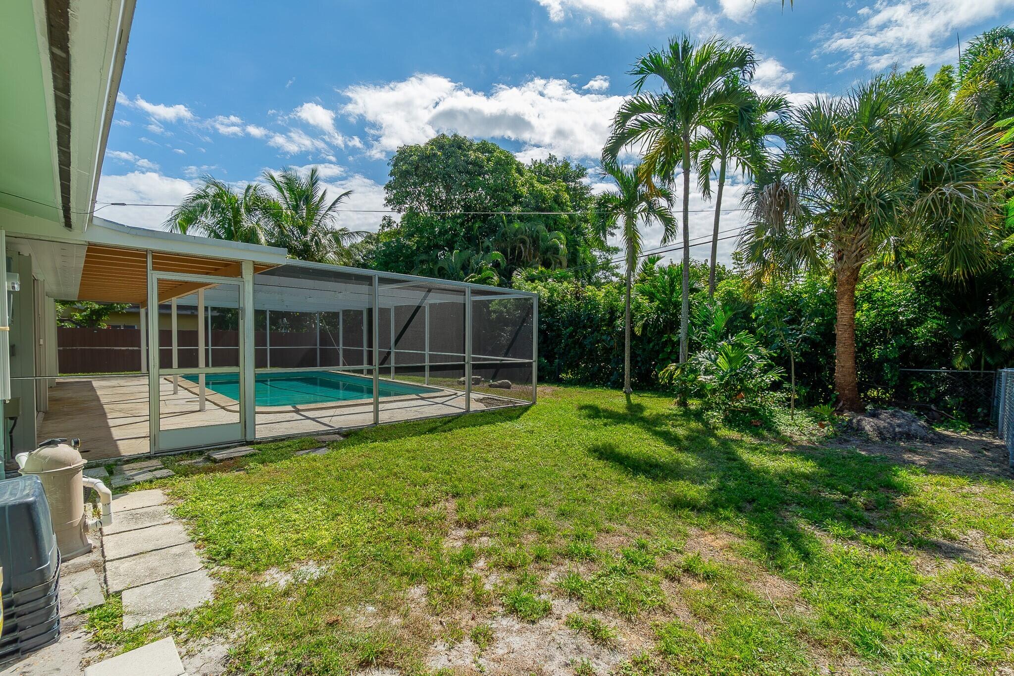 1166 SW 4th, Boca Raton FL 33486