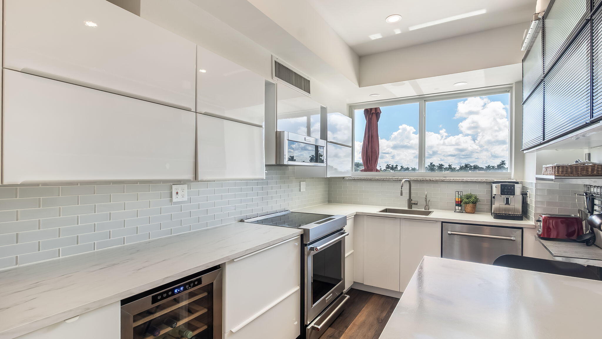 333 SUNSET #104, Fort Lauderdale FL 33301