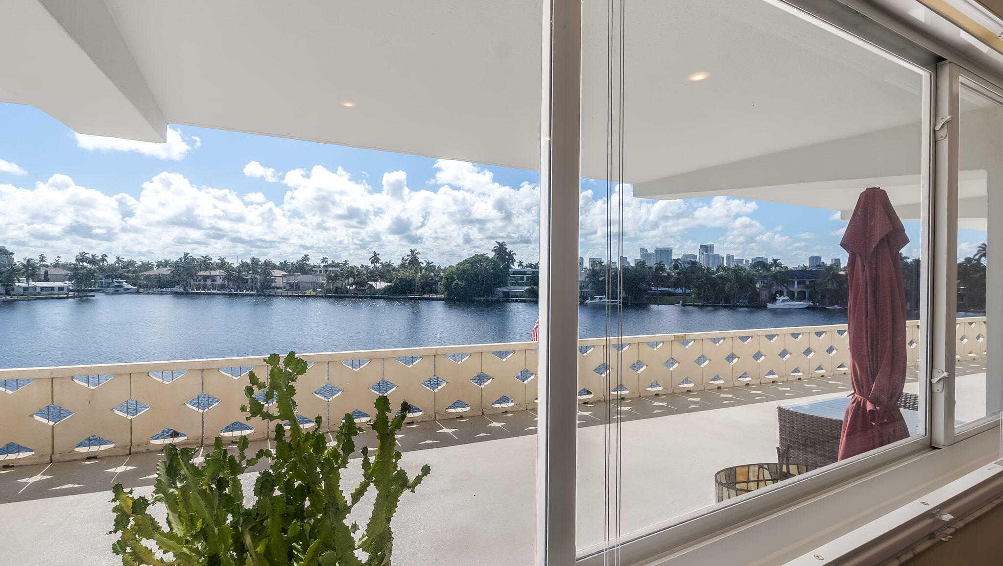 333 SUNSET #104, Fort Lauderdale FL 33301