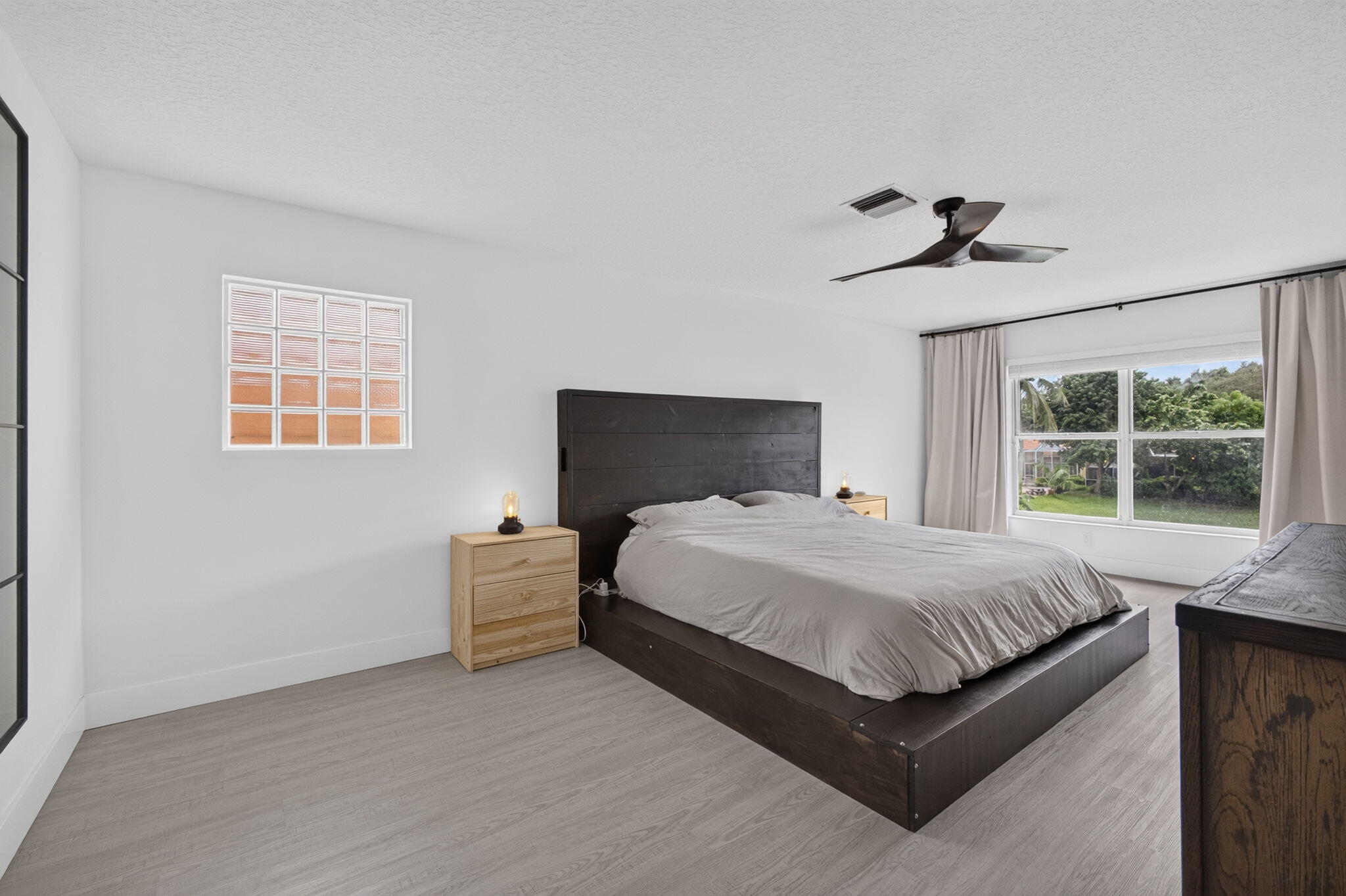 1043 Aspri, Riviera Beach FL 33418