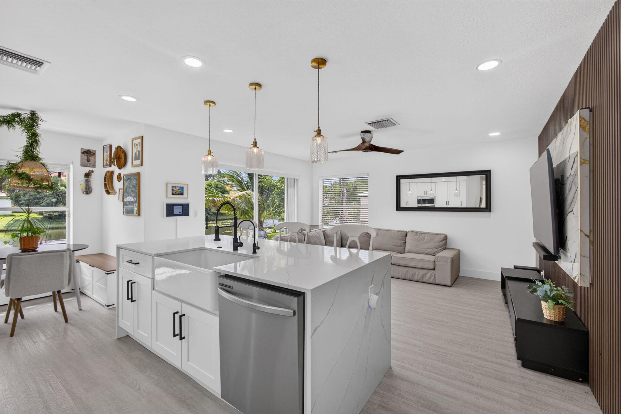 1043 Aspri, Riviera Beach FL 33418