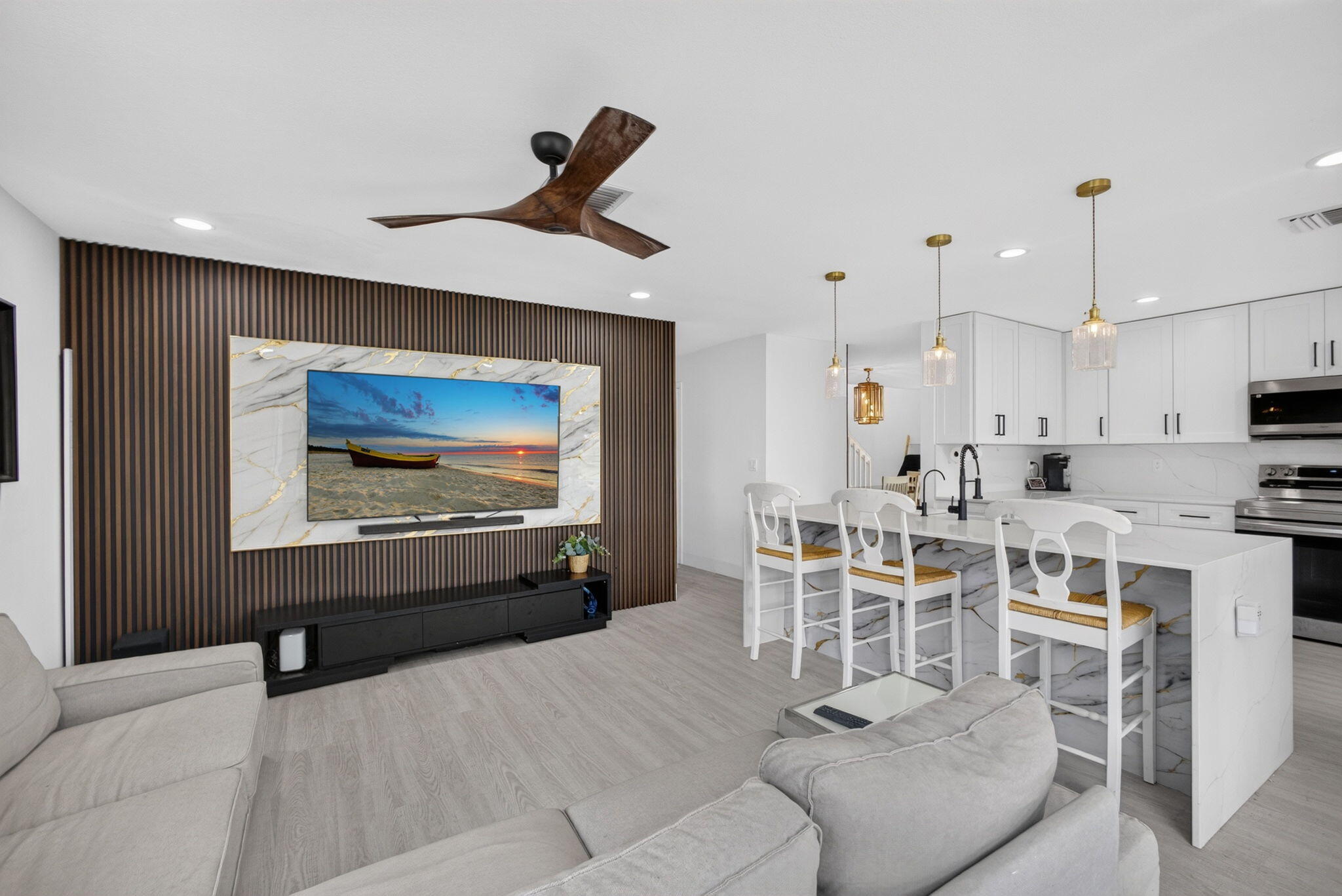 1043 Aspri, Riviera Beach FL 33418
