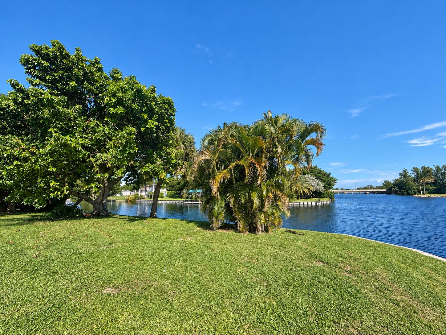 7438 Pine Tree, West Palm Beach FL 33406
