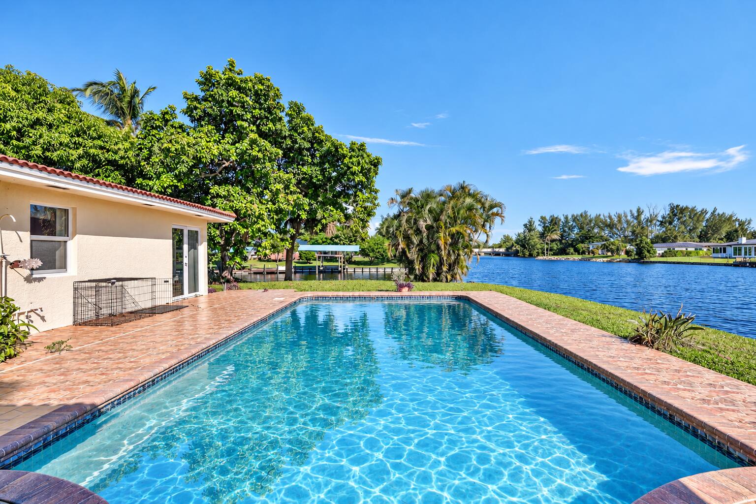 7438 Pine Tree, West Palm Beach FL 33406