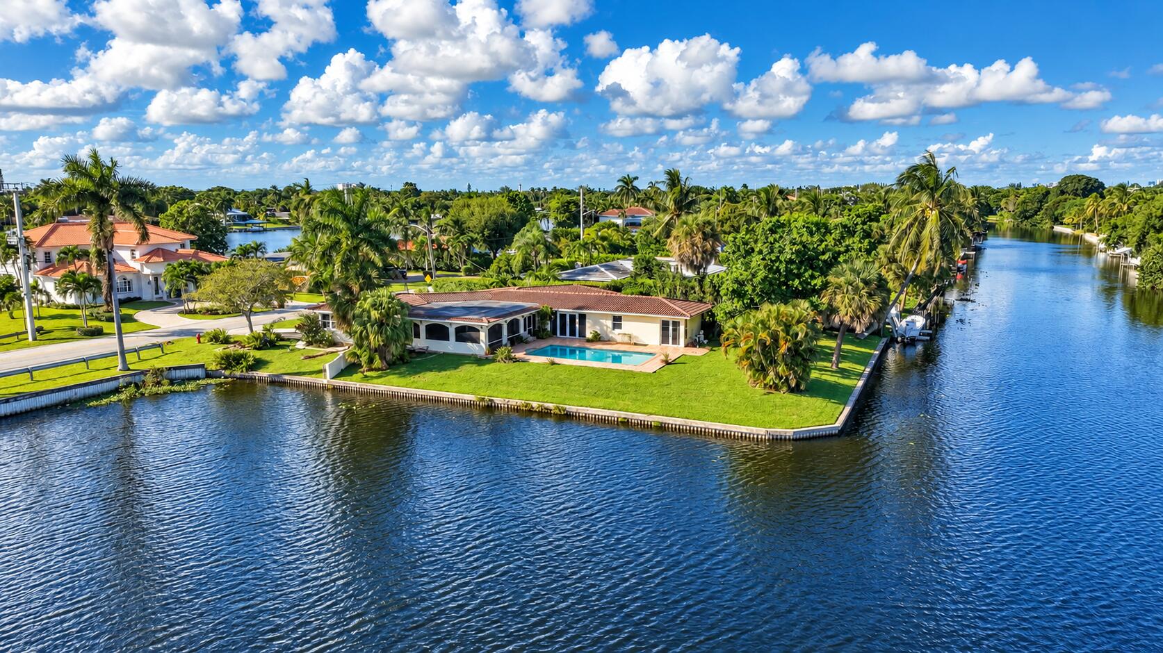 7438 Pine Tree, West Palm Beach FL 33406