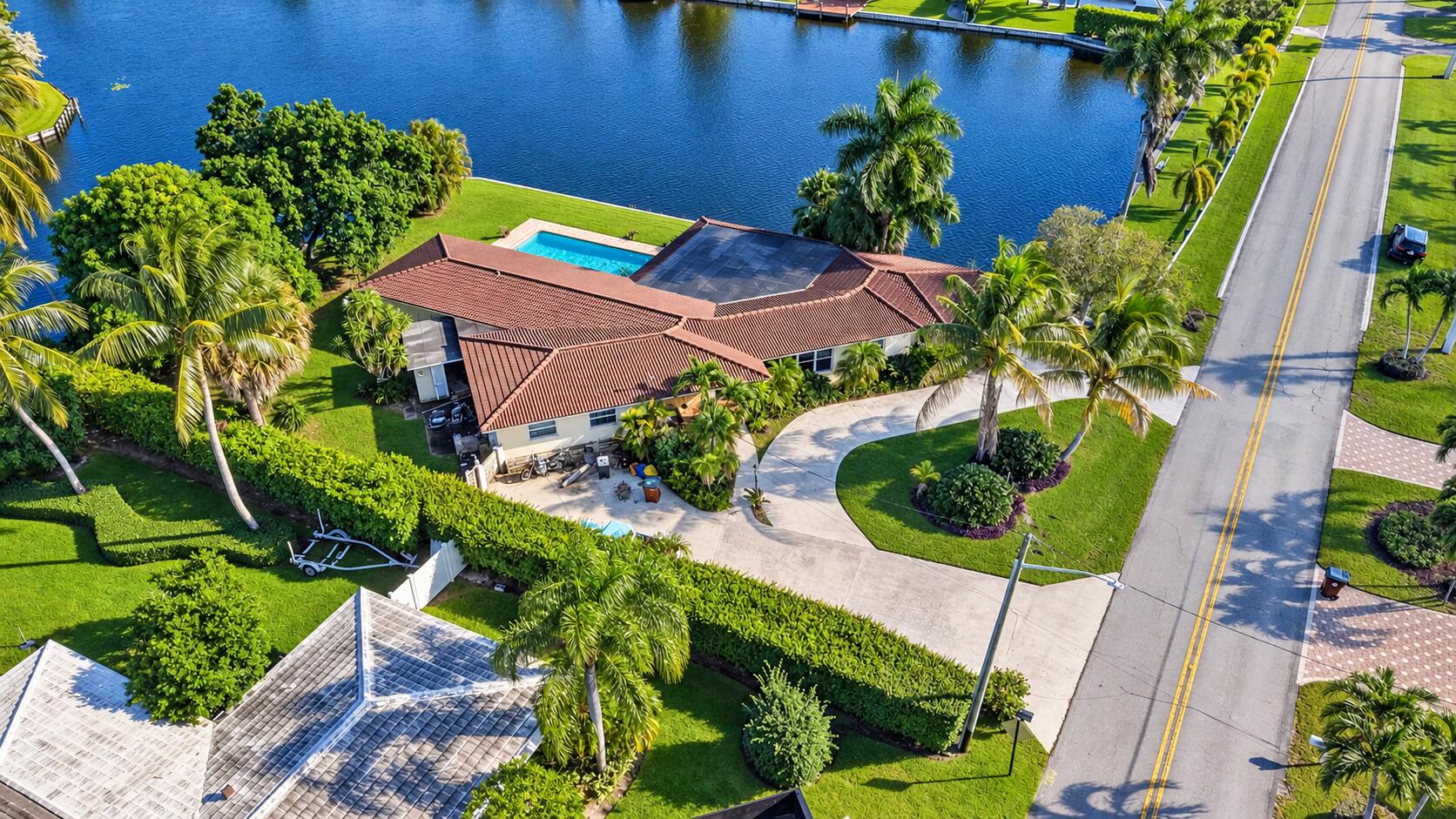 7438 Pine Tree, West Palm Beach FL 33406