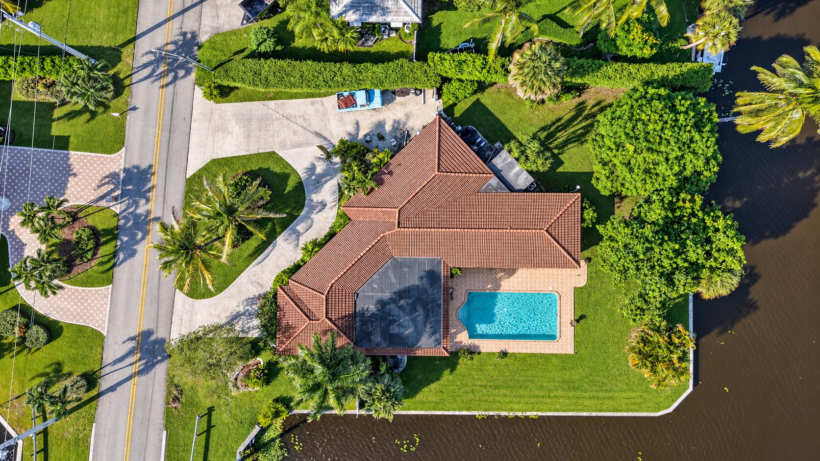 7438 Pine Tree, West Palm Beach FL 33406