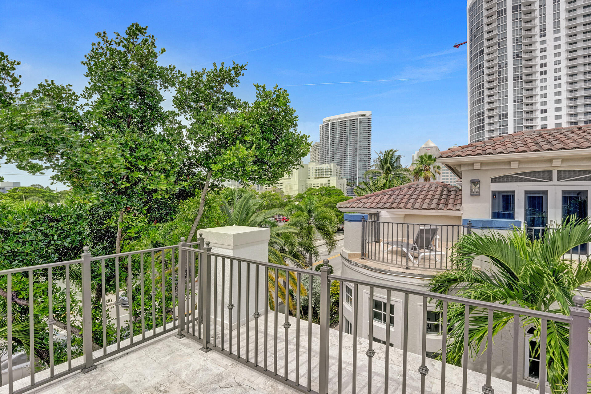 827 SE 2ND, Fort Lauderdale FL 33301