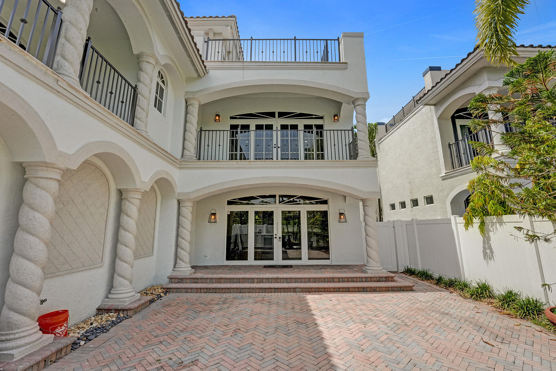 827 SE 2ND, Fort Lauderdale FL 33301
