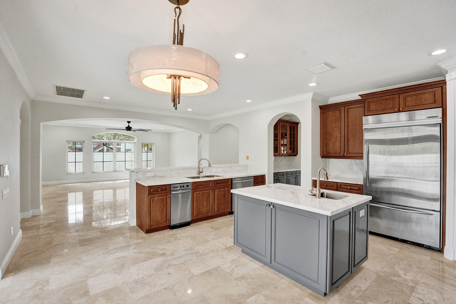 827 SE 2ND, Fort Lauderdale FL 33301
