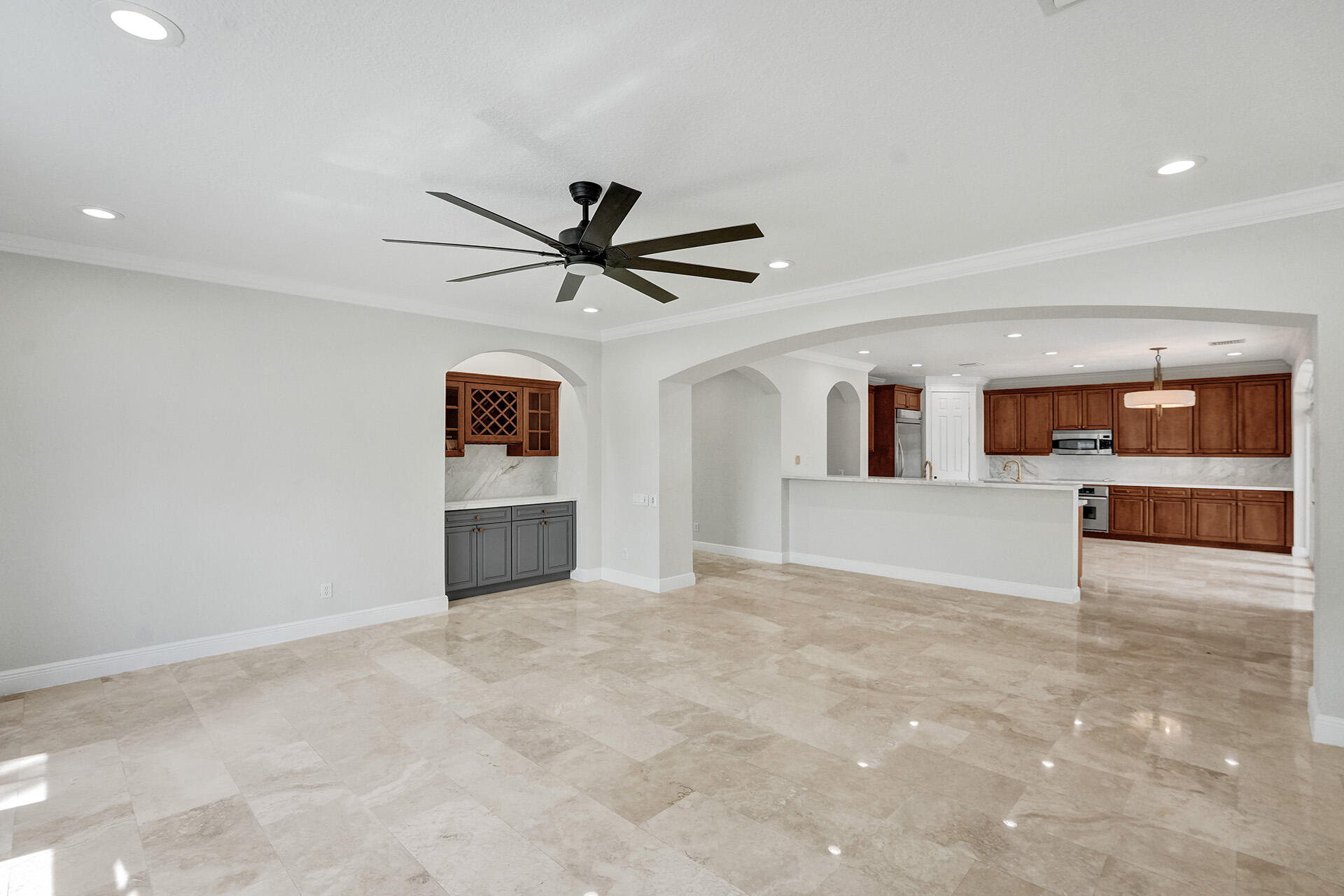 827 SE 2ND, Fort Lauderdale FL 33301