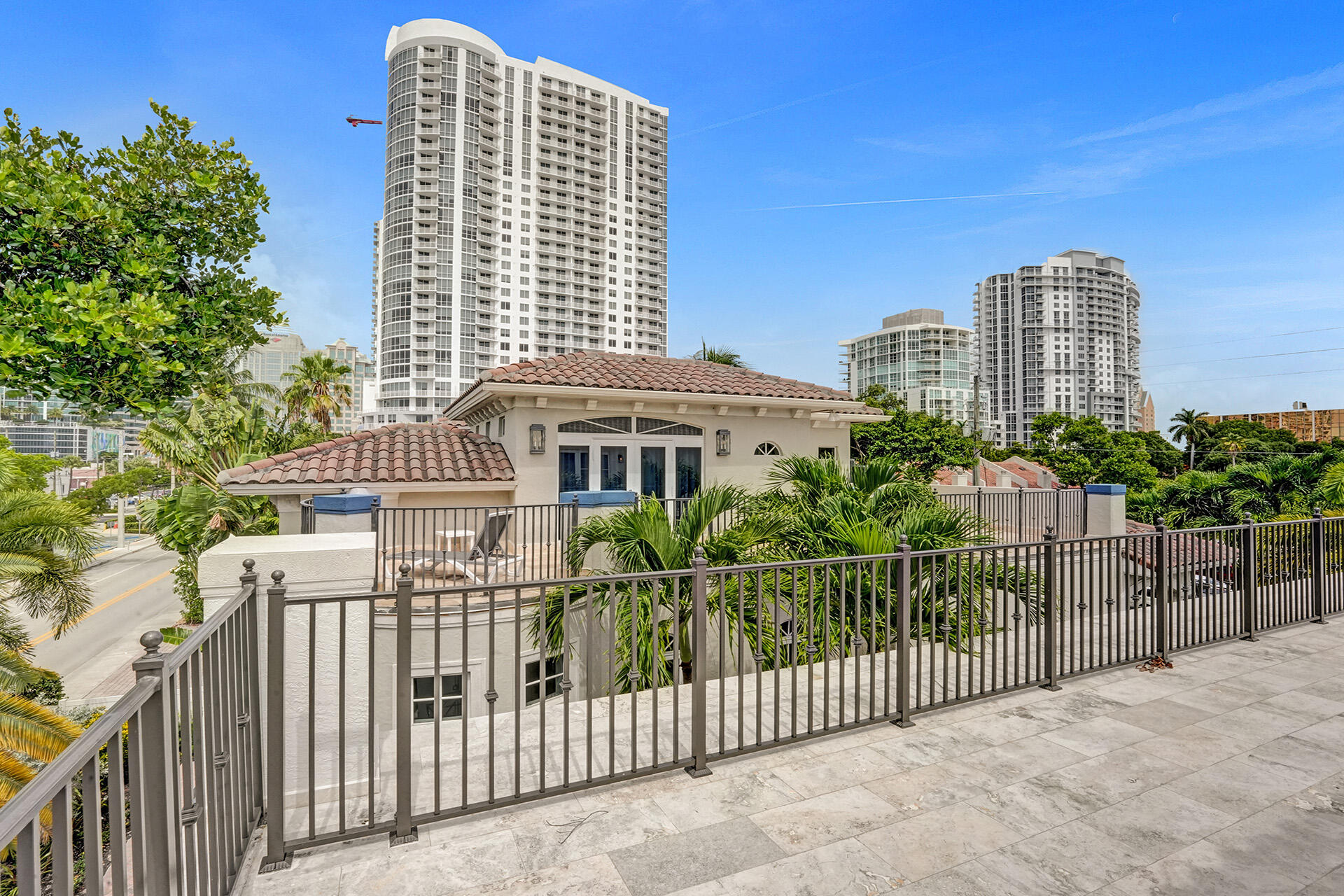 827 SE 2ND, Fort Lauderdale FL 33301
