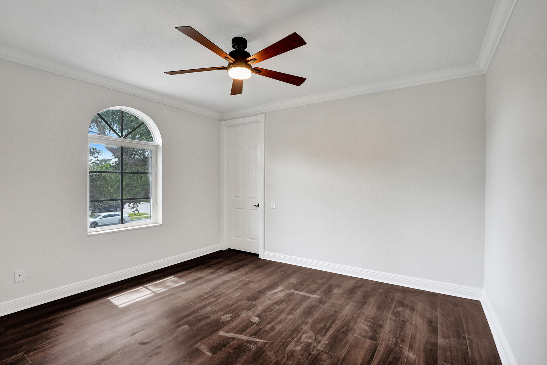 827 SE 2ND, Fort Lauderdale FL 33301