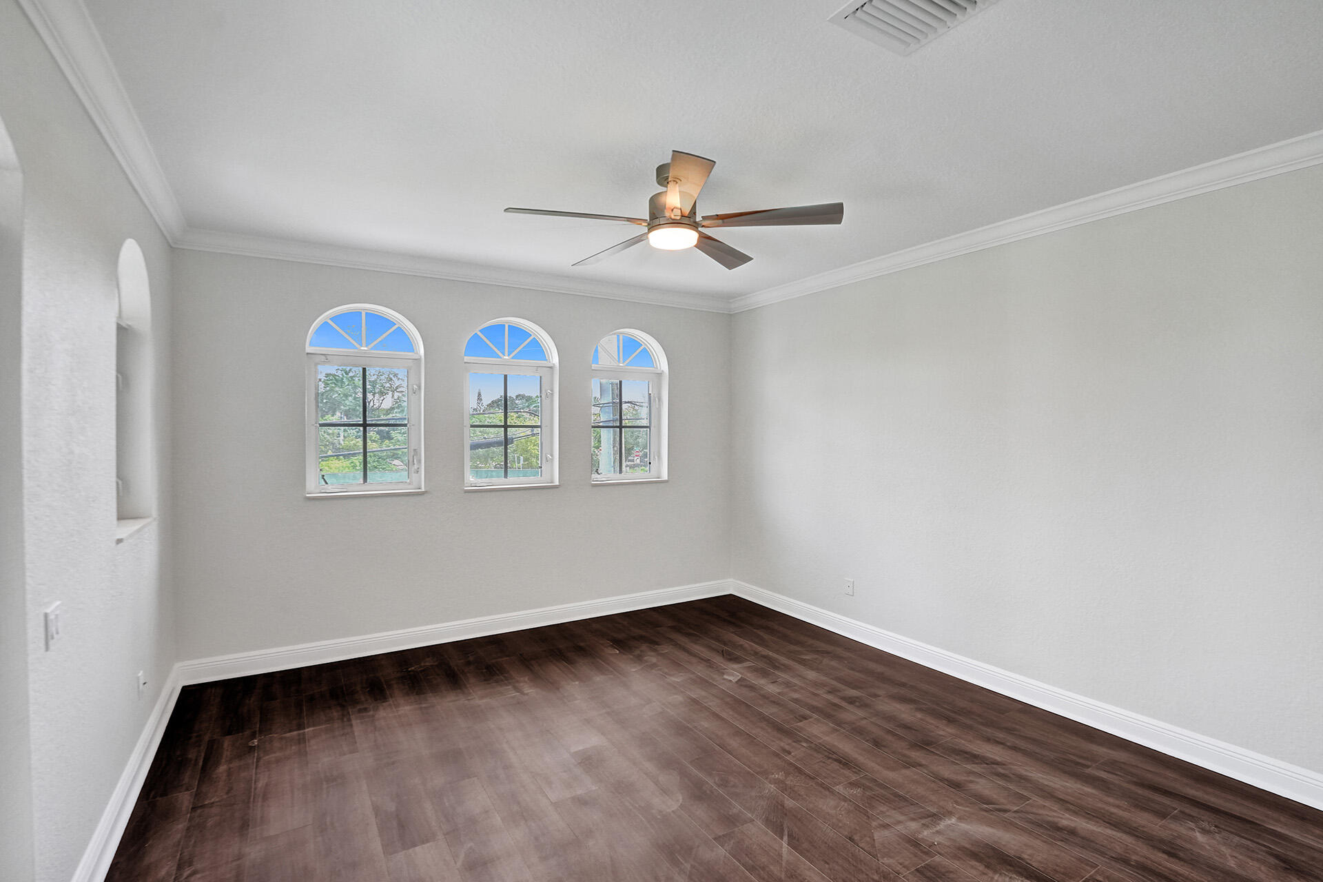 827 SE 2ND, Fort Lauderdale FL 33301