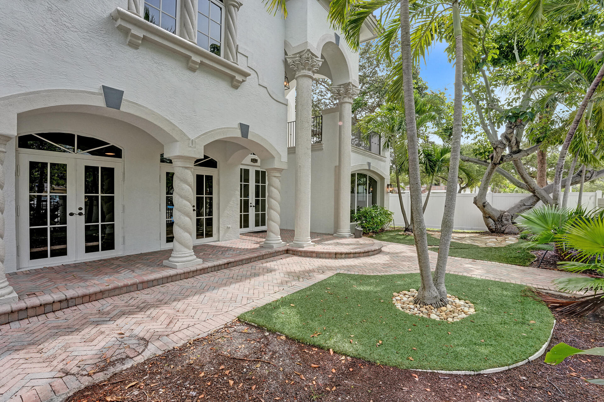 827 SE 2ND, Fort Lauderdale FL 33301
