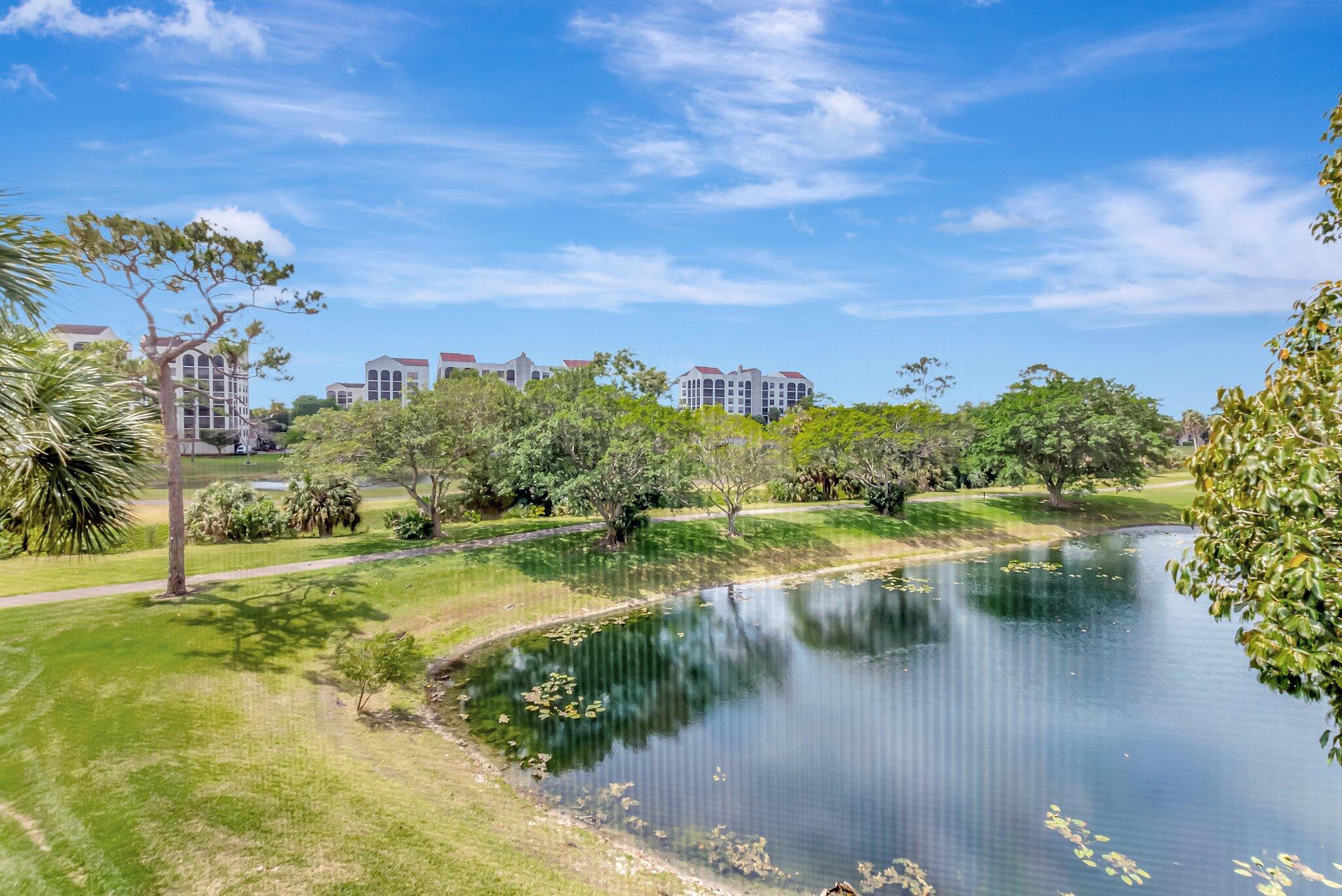 7472 La Paz #302, Boca Raton FL 33433