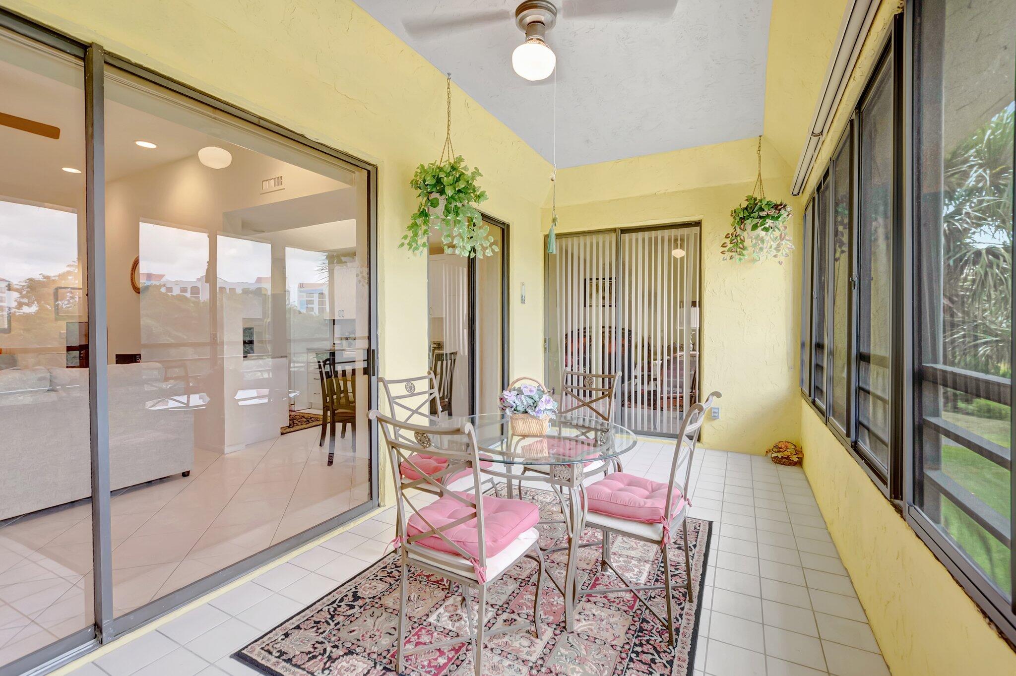 7472 La Paz #302, Boca Raton FL 33433