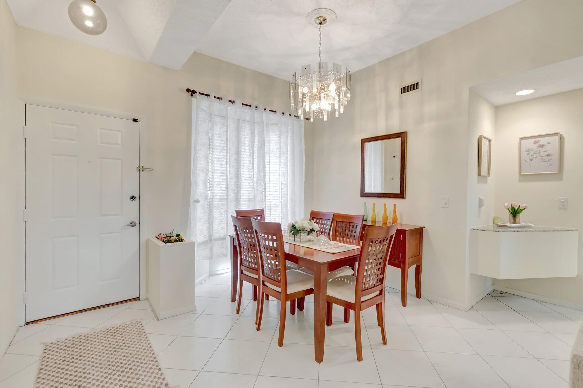 7472 La Paz #302, Boca Raton FL 33433