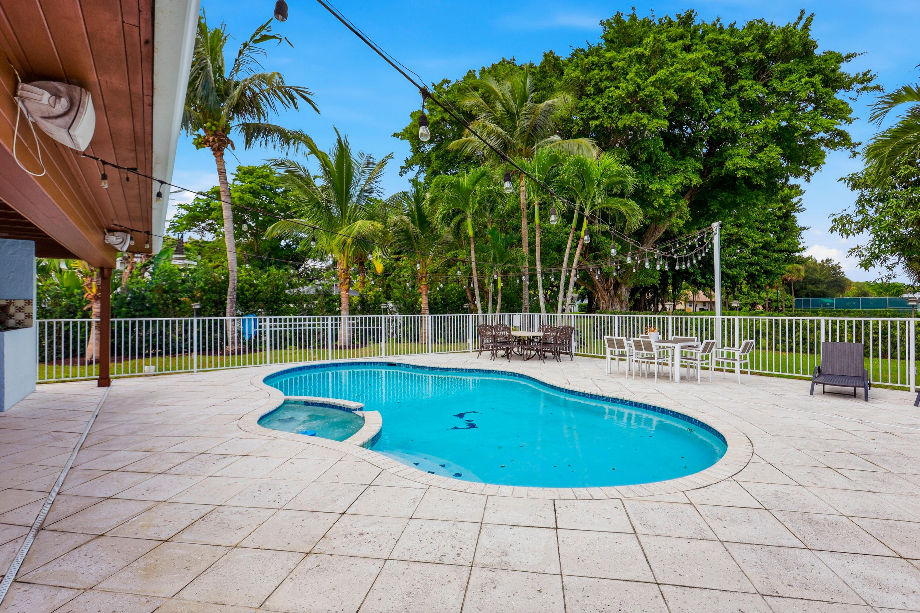 2919 Banyan Blvd, Boca Raton FL 33431