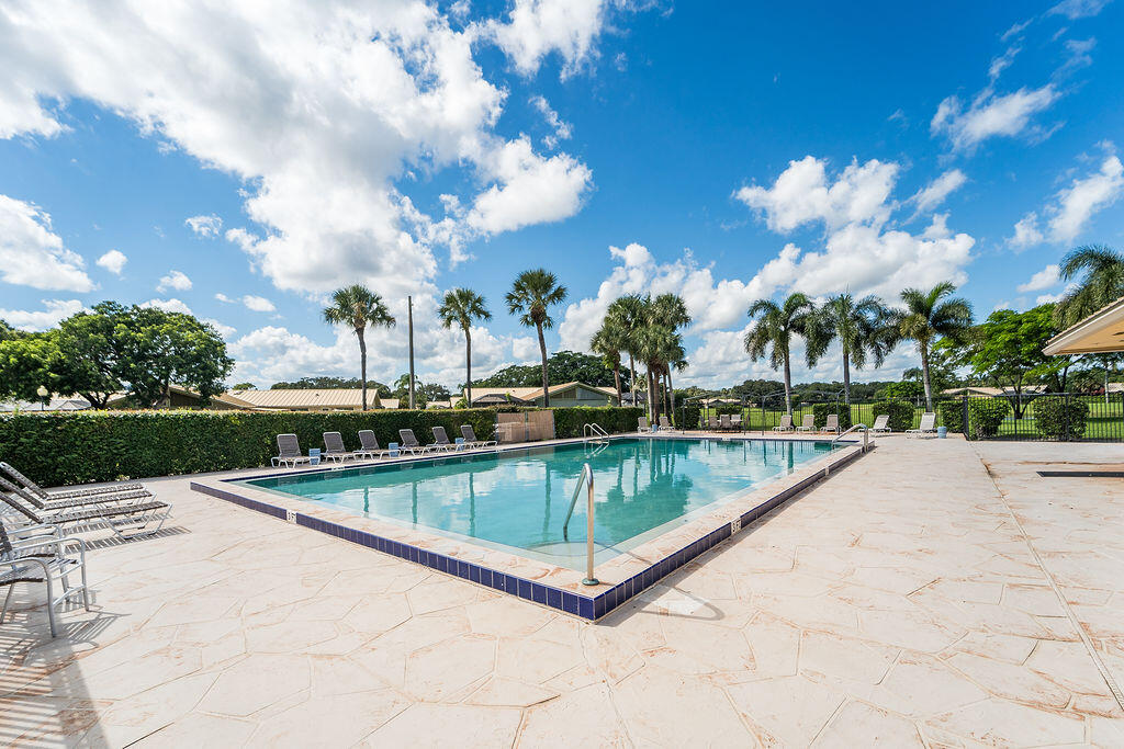 5950 Golden Eagle, Palm Beach Gardens FL 33418