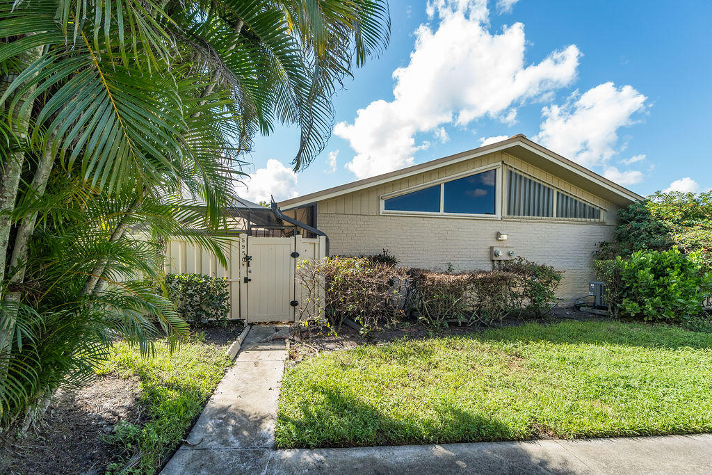 5950 Golden Eagle, Palm Beach Gardens FL 33418